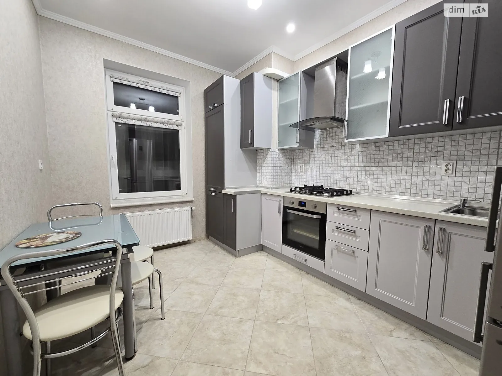 Сдается в аренду 1-комнатная квартира 43 кв. м в Черновцах, ул. Чкалова Валерия - фото 1