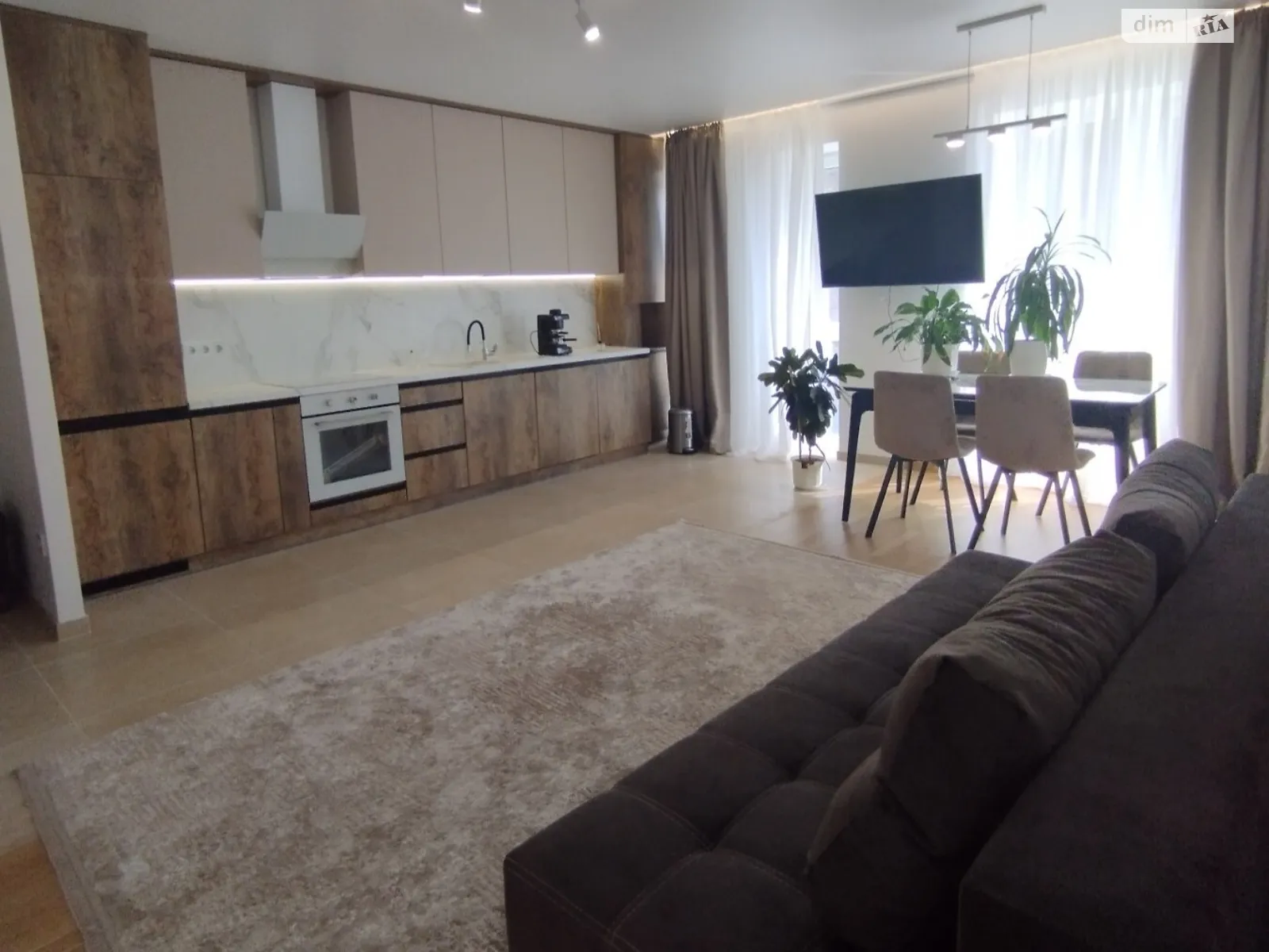 Сдается в аренду 2-комнатная квартира 59 кв. м в Ужгороде, ул. Тлехаса - фото 1