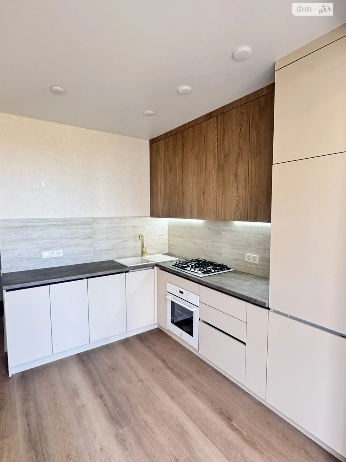 Продается 2-комнатная квартира 65.4 кв. м в Хмельницком, ул. Панаса Мирного, 16/4 - фото 1