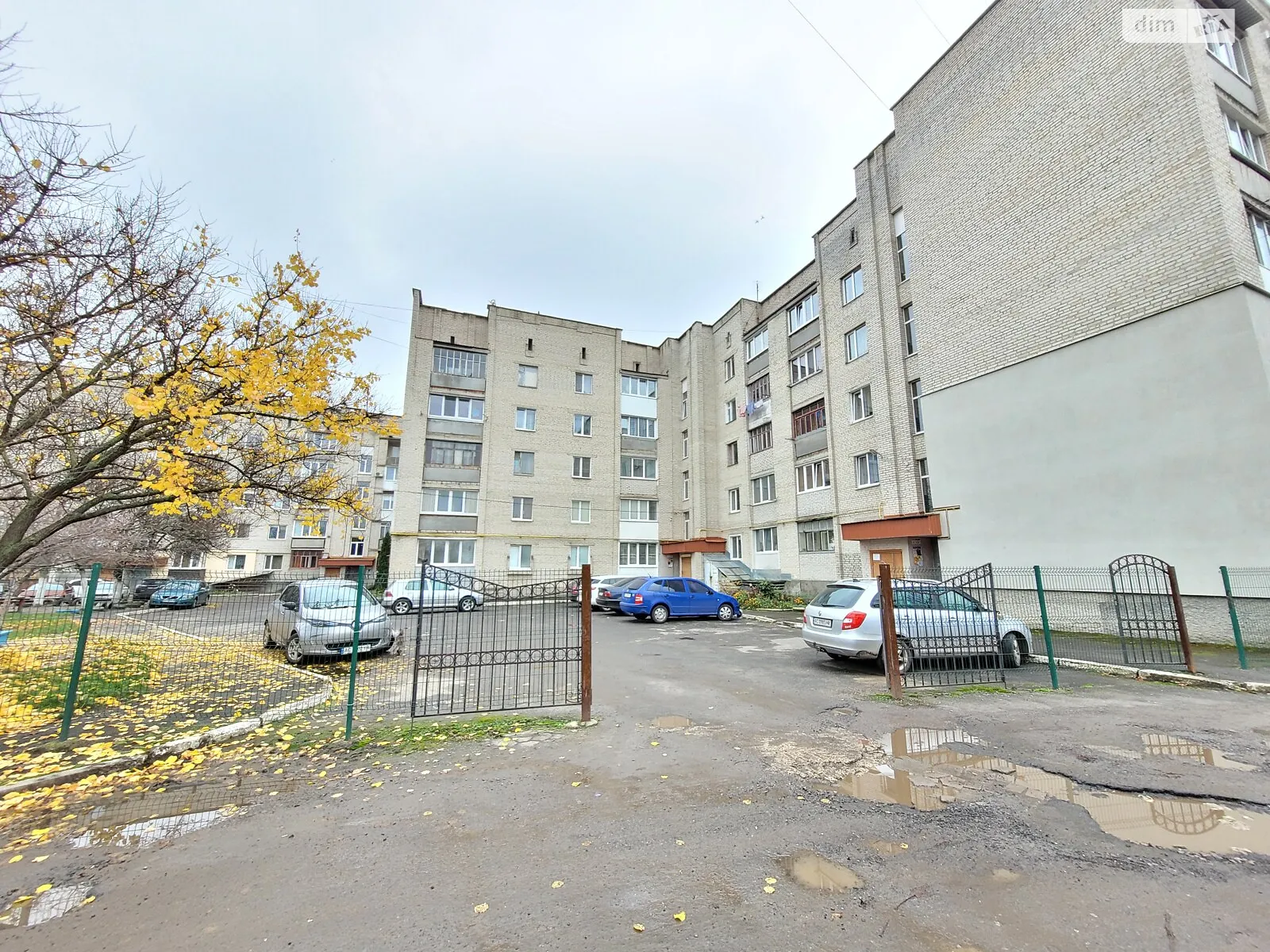 2-комнатная квартира 54 кв. м в Луцке, ул. Захарова - фото 1