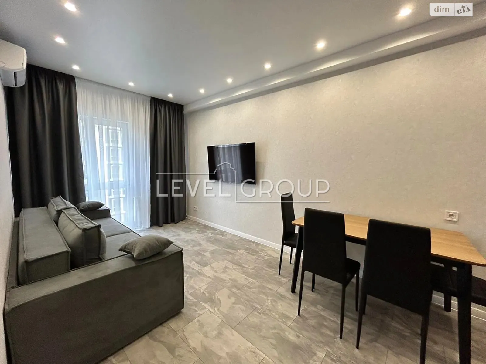 Продается 1-комнатная квартира 41 кв. м в Киеве, ул. Михаила Максимовича, 24В - фото 1