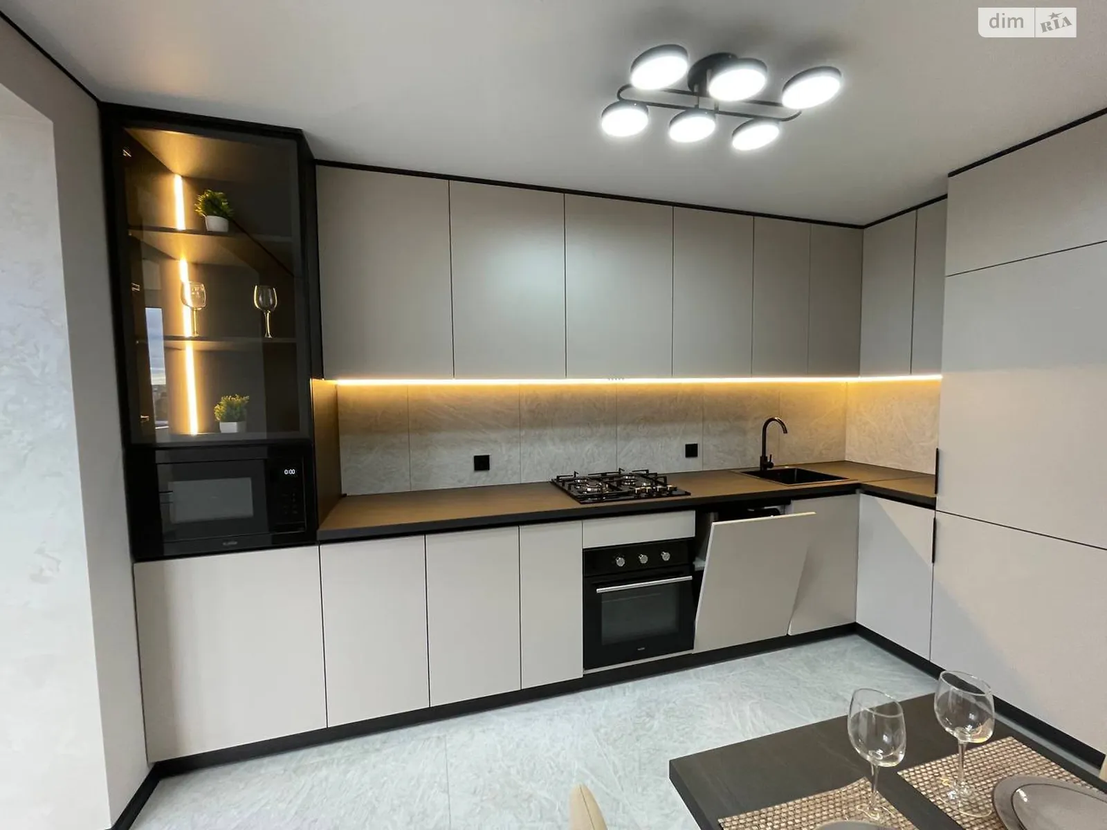 2-комнатная квартира 58.5 кв. м в Тернополе, цена: 72000 $ - фото 1