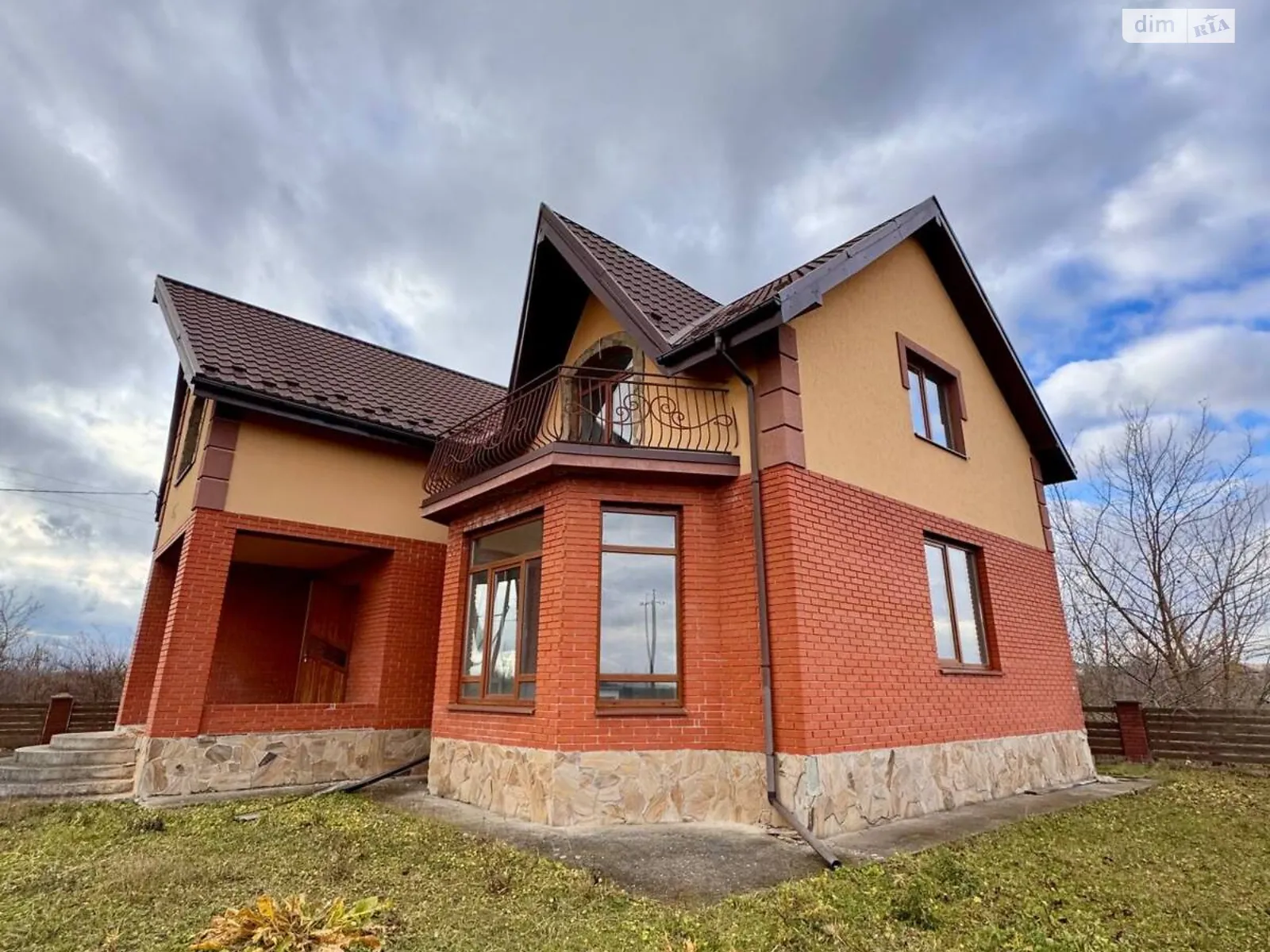 Продается дом на 2 этажа 229.2 кв. м с баней/сауной, цена: 89600 $ - фото 1