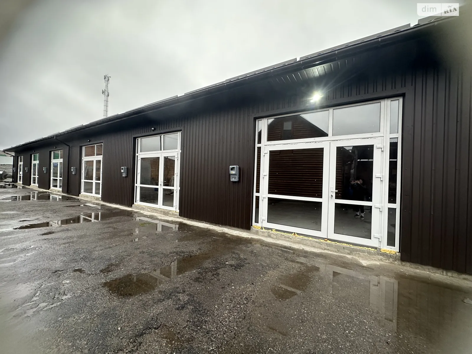 Здається в оренду приміщення вільного призначення 106 кв. м в 1-поверховій будівлі, цена: 20000 грн - фото 1