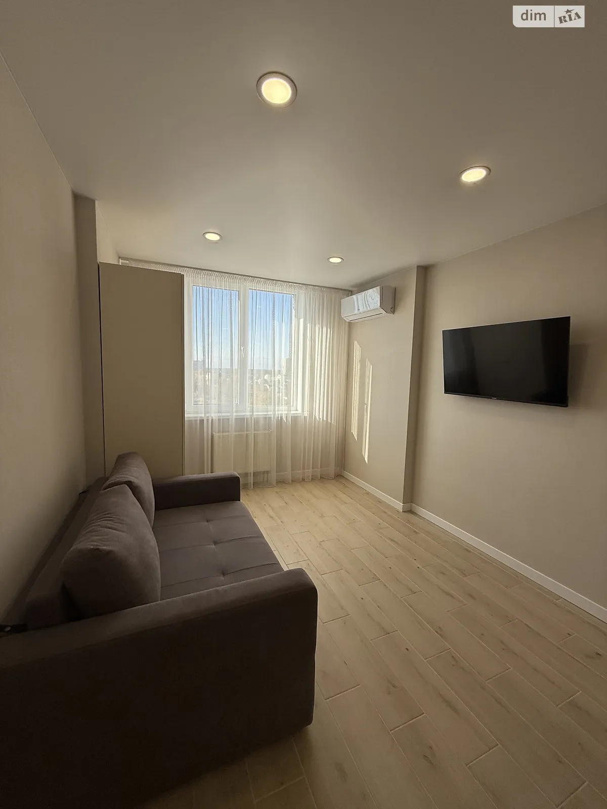 Здається в оренду 1-кімнатна квартира 23.8 кв. м у Києві, вул. Олега Мудрака(Генерала Наумова), 1Б - фото 1