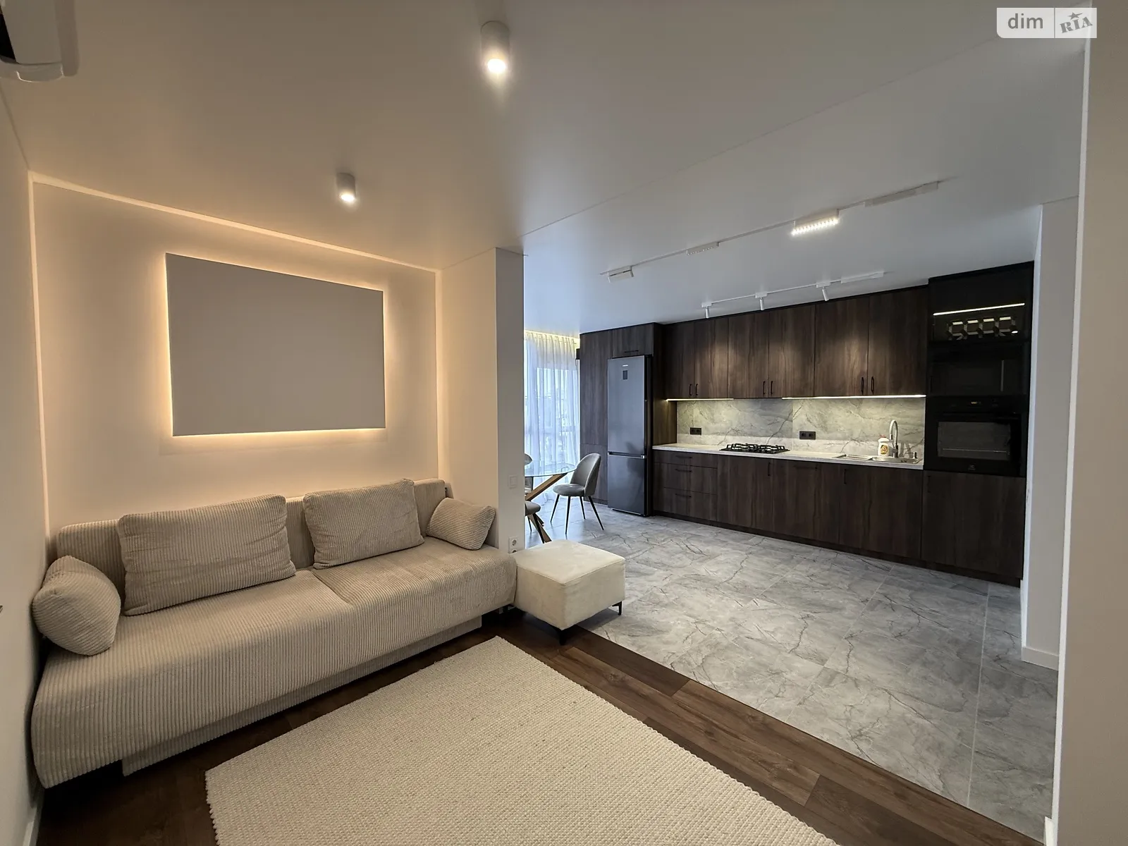 1-комнатная квартира 58 кв. м в Тернополе, ул. Белогорская - фото 1