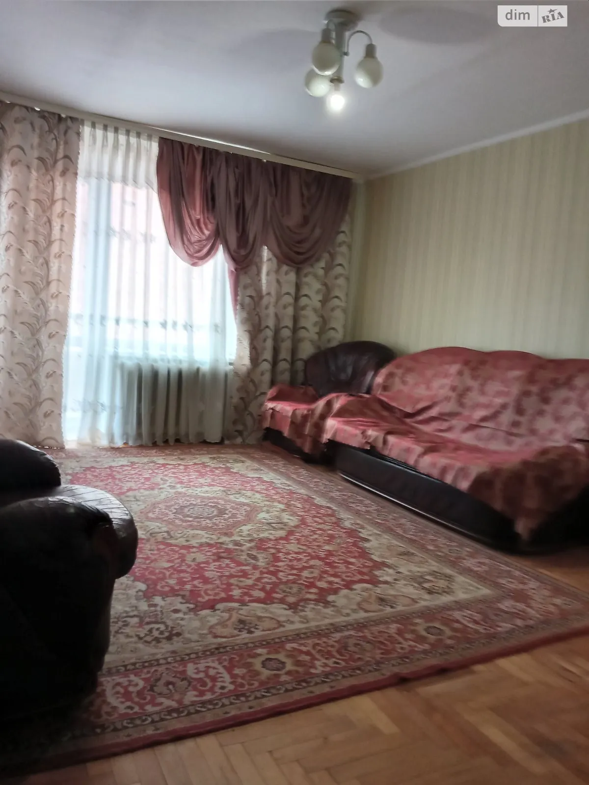 1-комнатная квартира 40 кв. м в Тернополе, ул. Вербицкого Михаила - фото 1