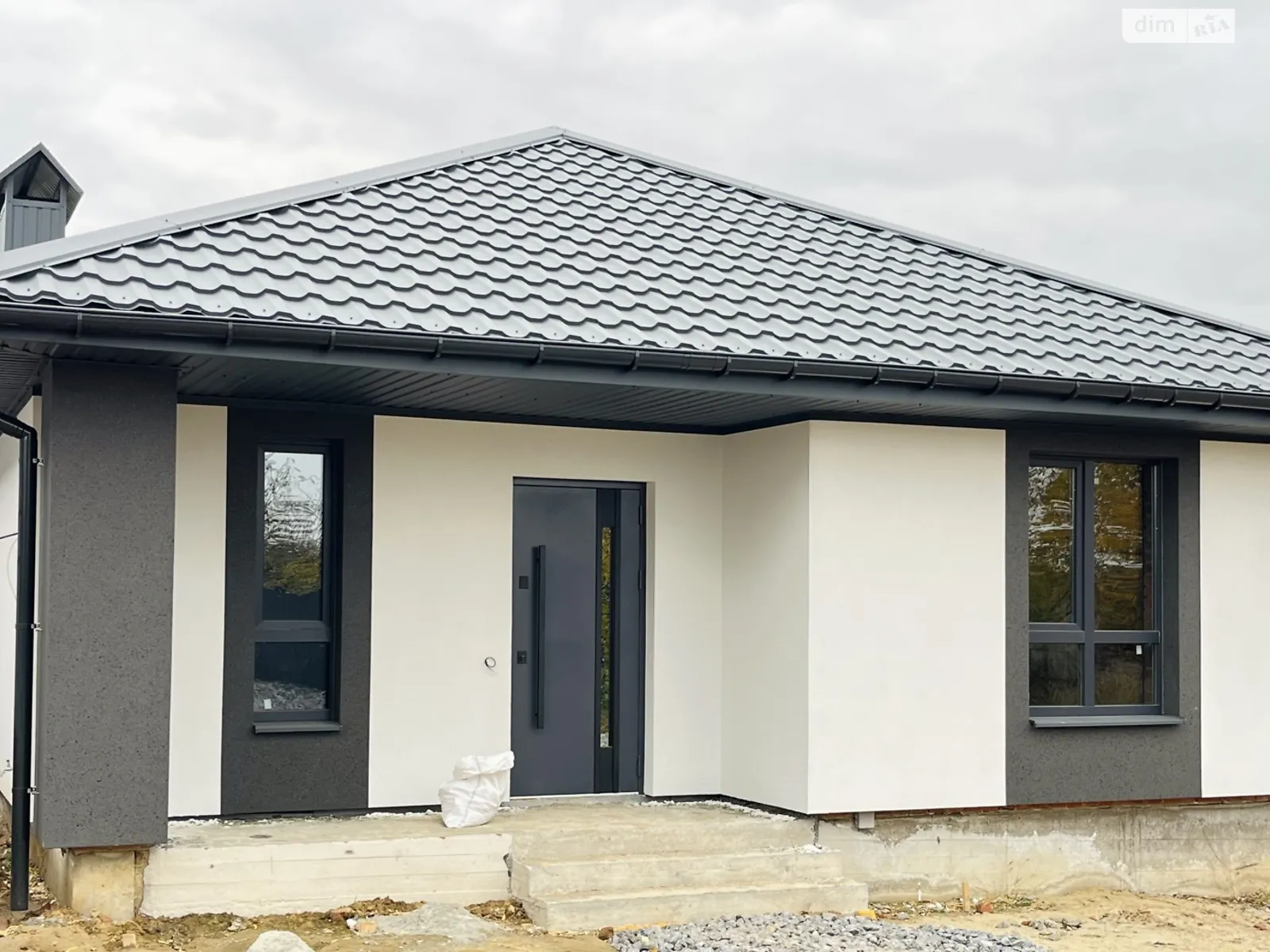 Продается одноэтажный дом 110 кв. м с подвалом, цена: 89000 $ - фото 1