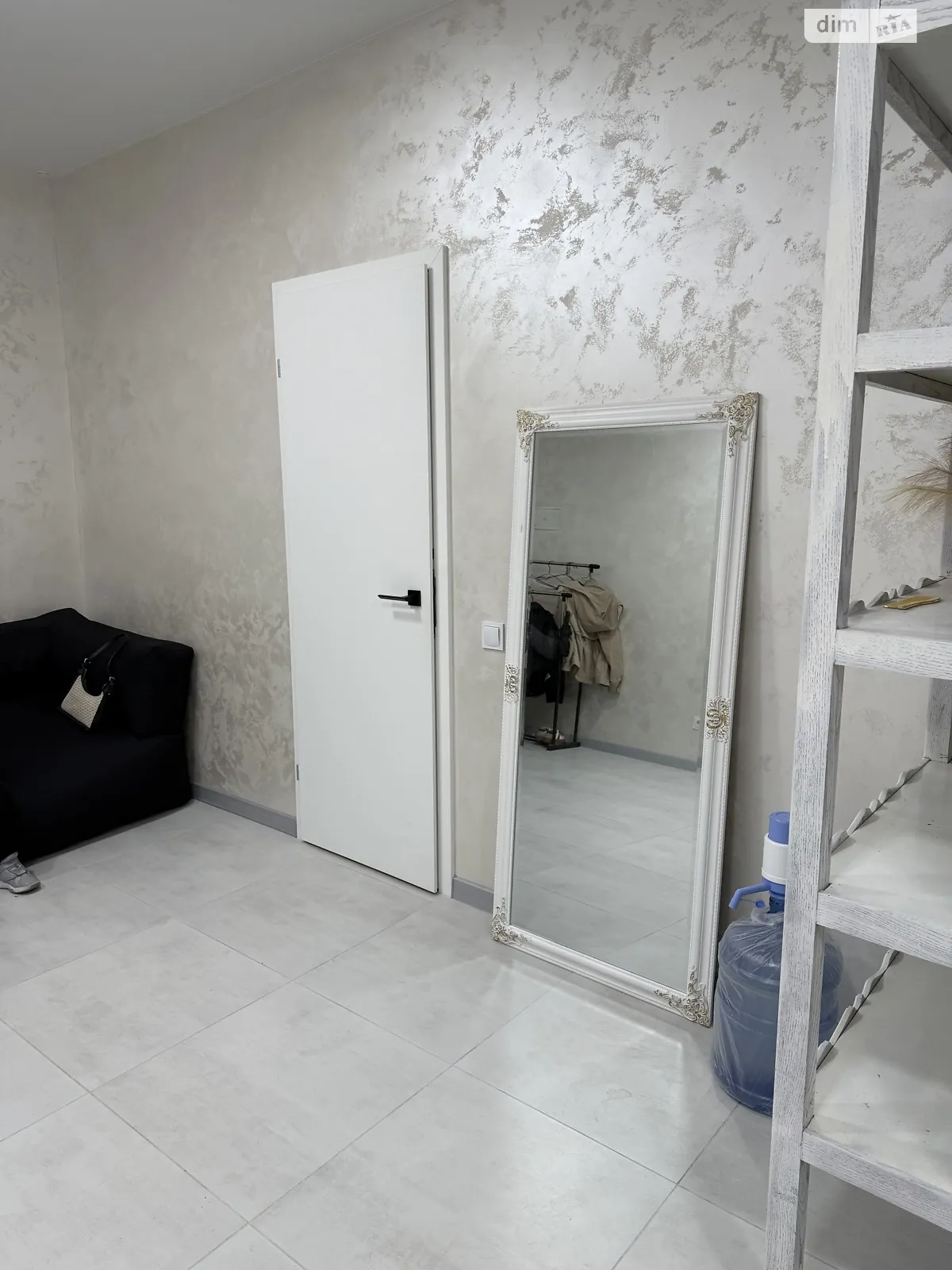 Сдается в аренду офис 44 кв. м в бизнес-центре, цена: 14000 грн - фото 1