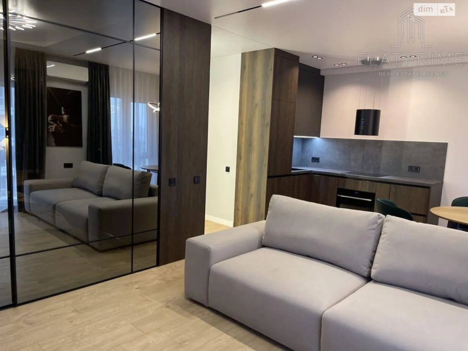 Продается 1-комнатная квартира 41 кв. м в Киеве, ул. Михаила Максимовича, 24Б - фото 1