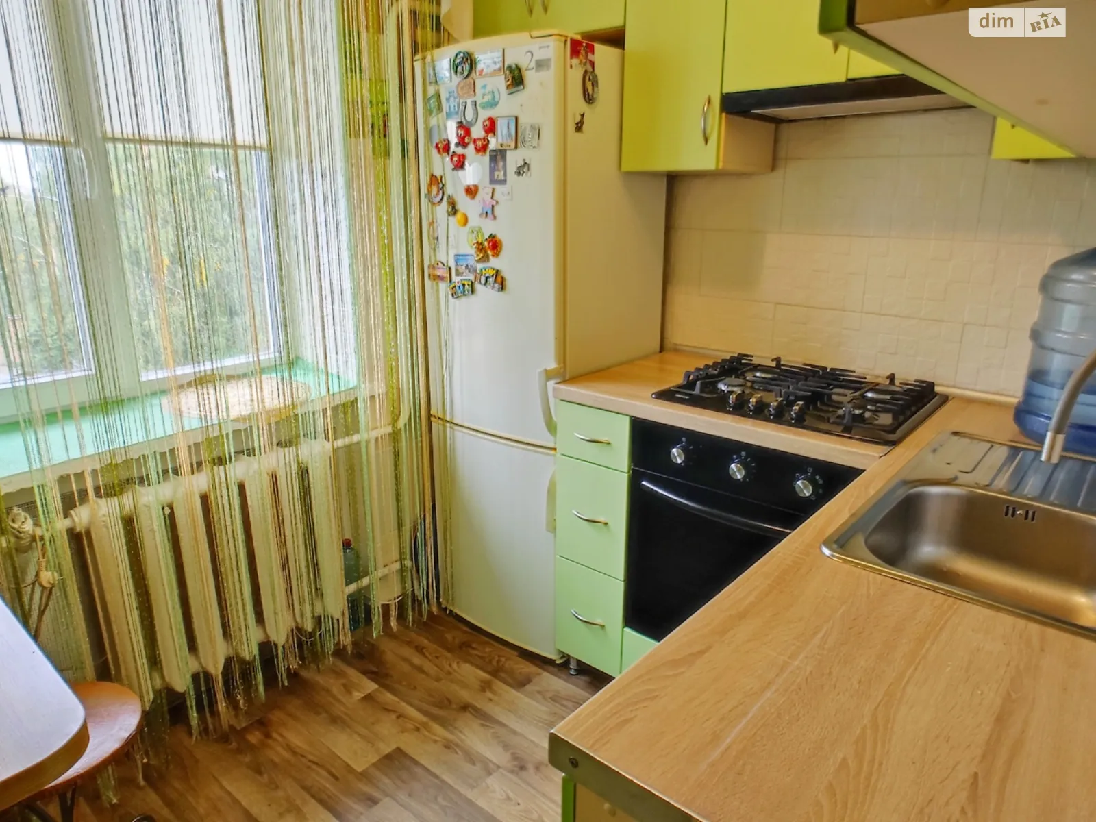 Продается 3-комнатная квартира 55 кв. м в Ровно, ул. Богоявленская, 6 - фото 1