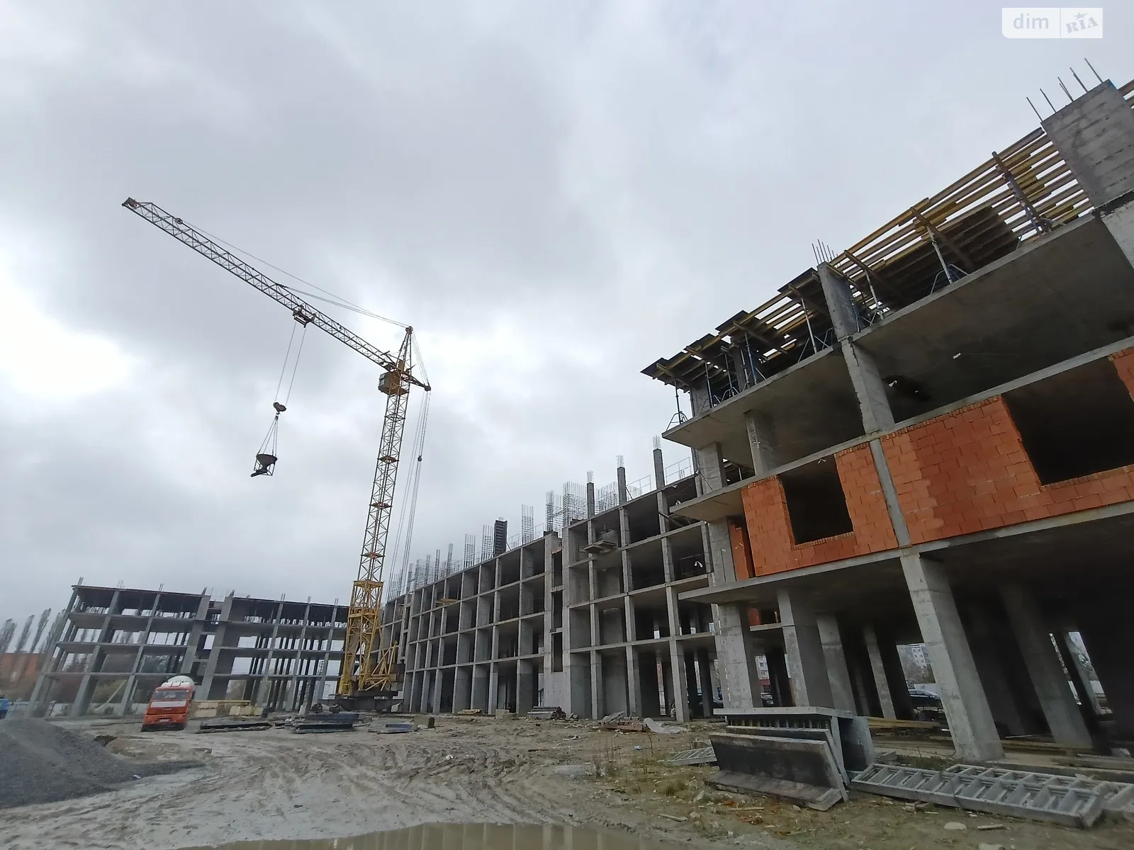 Продается 2-комнатная квартира 60.71 кв. м в Нетешине, ул. Рыночная - фото 1