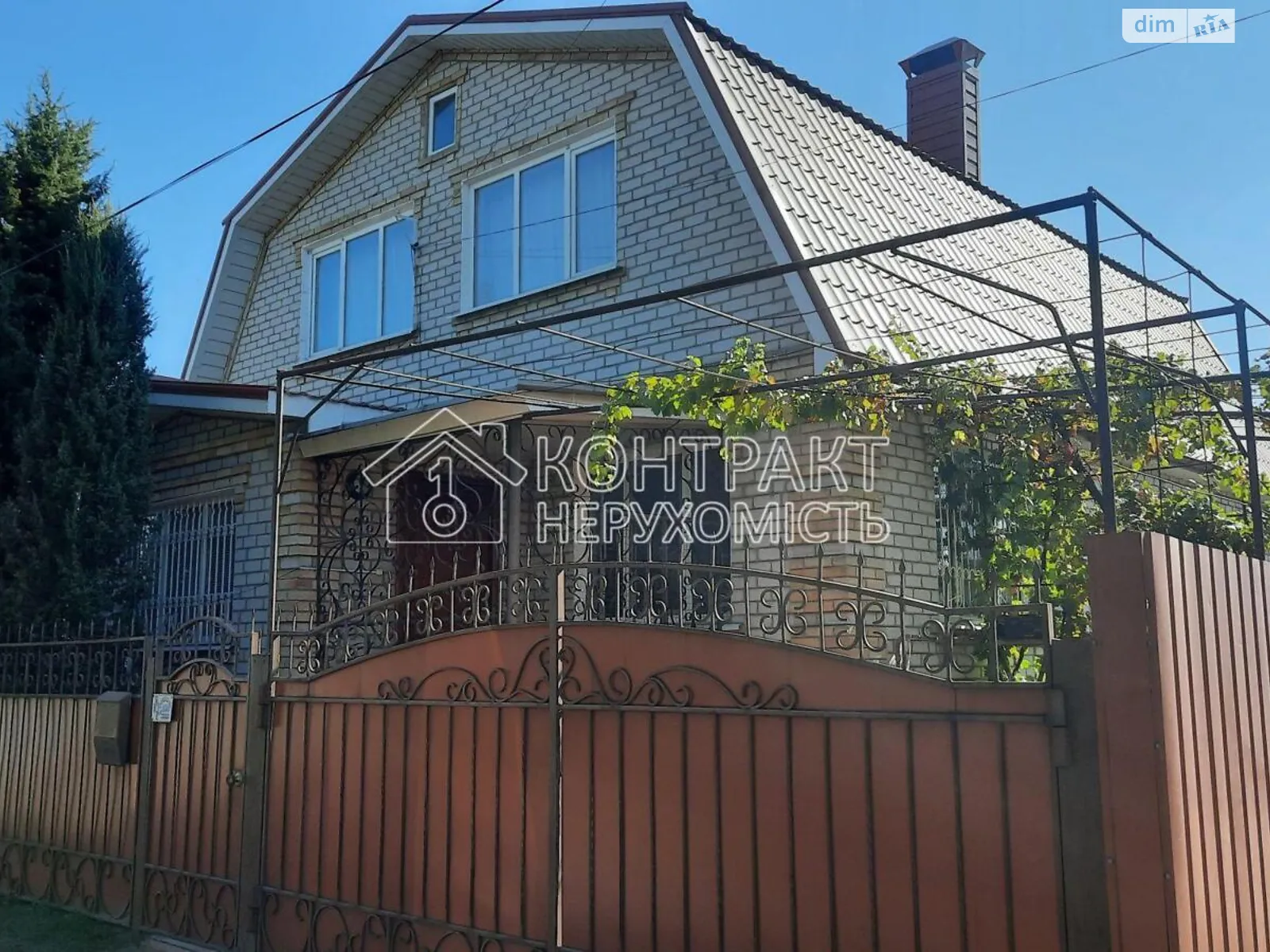 Продается дом на 2 этажа 195 кв. м с участком, цена: 69000 $ - фото 1