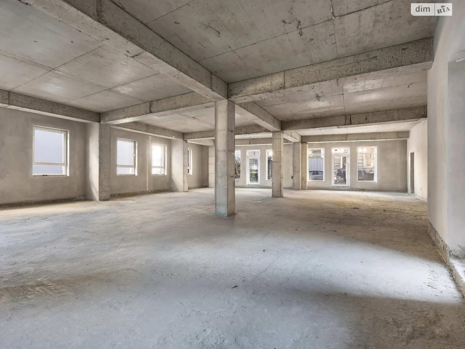 Сдается в аренду помещения свободного назначения 820 кв. м в 3-этажном здании, цена: 6560 $ - фото 1