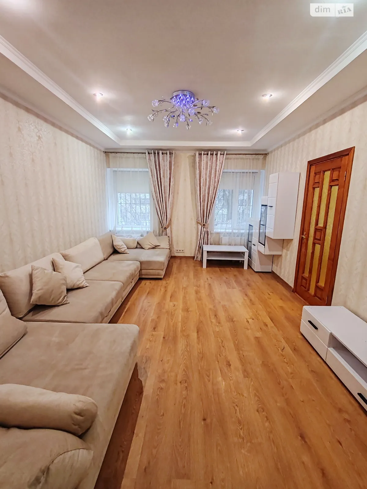 Продается 3-комнатная квартира 95 кв. м в Виннице, ул. Марии Литвиненко-Вольгемут - фото 1