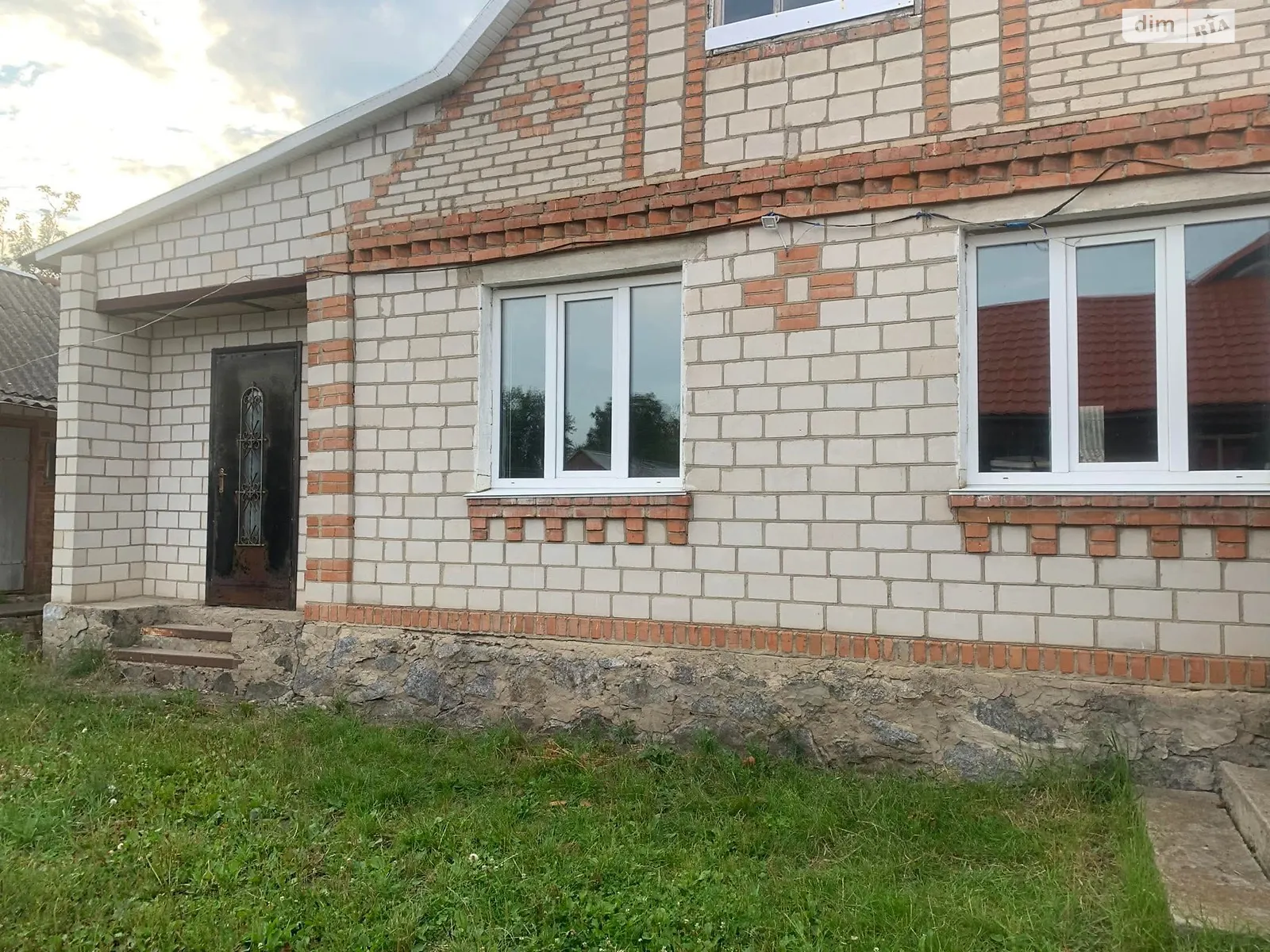 Продається одноповерховий будинок 102 кв. м з бесідкою, цена: 41000 $ - фото 1