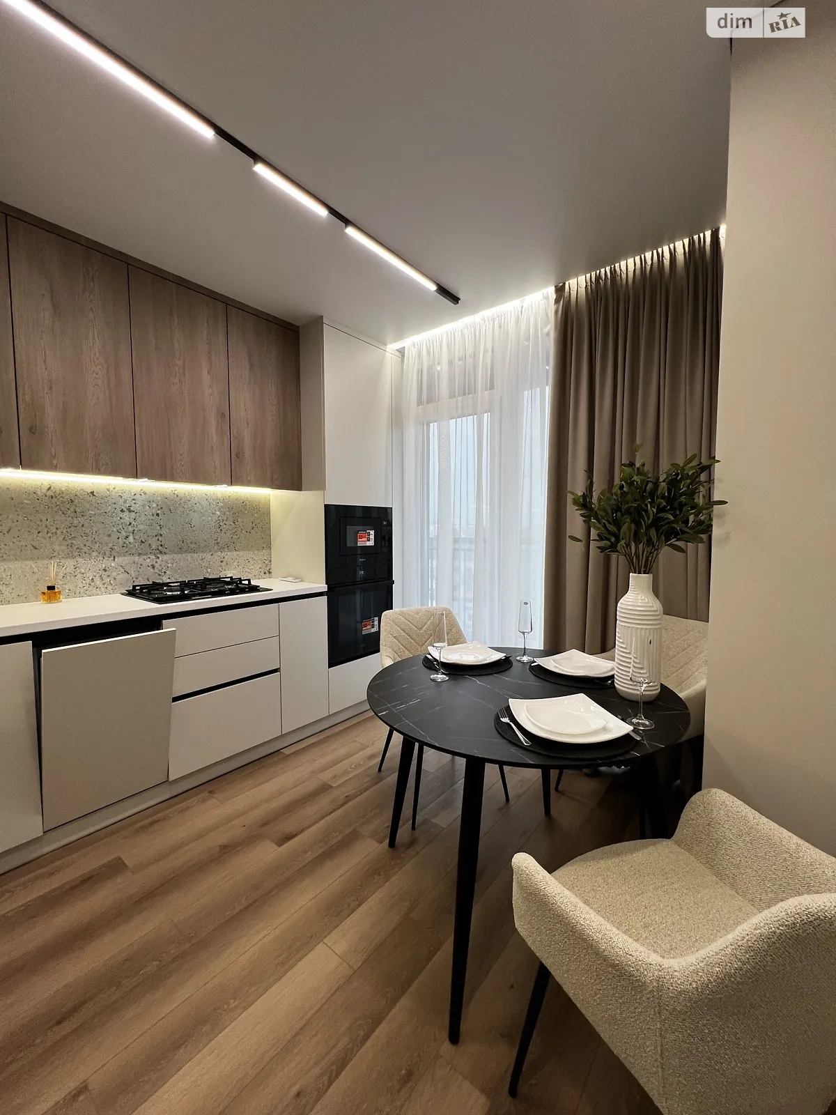 Продається 2-кімнатна квартира 52 кв. м у Івано-Франківську, вул. Флотська, 10Б - фото 1