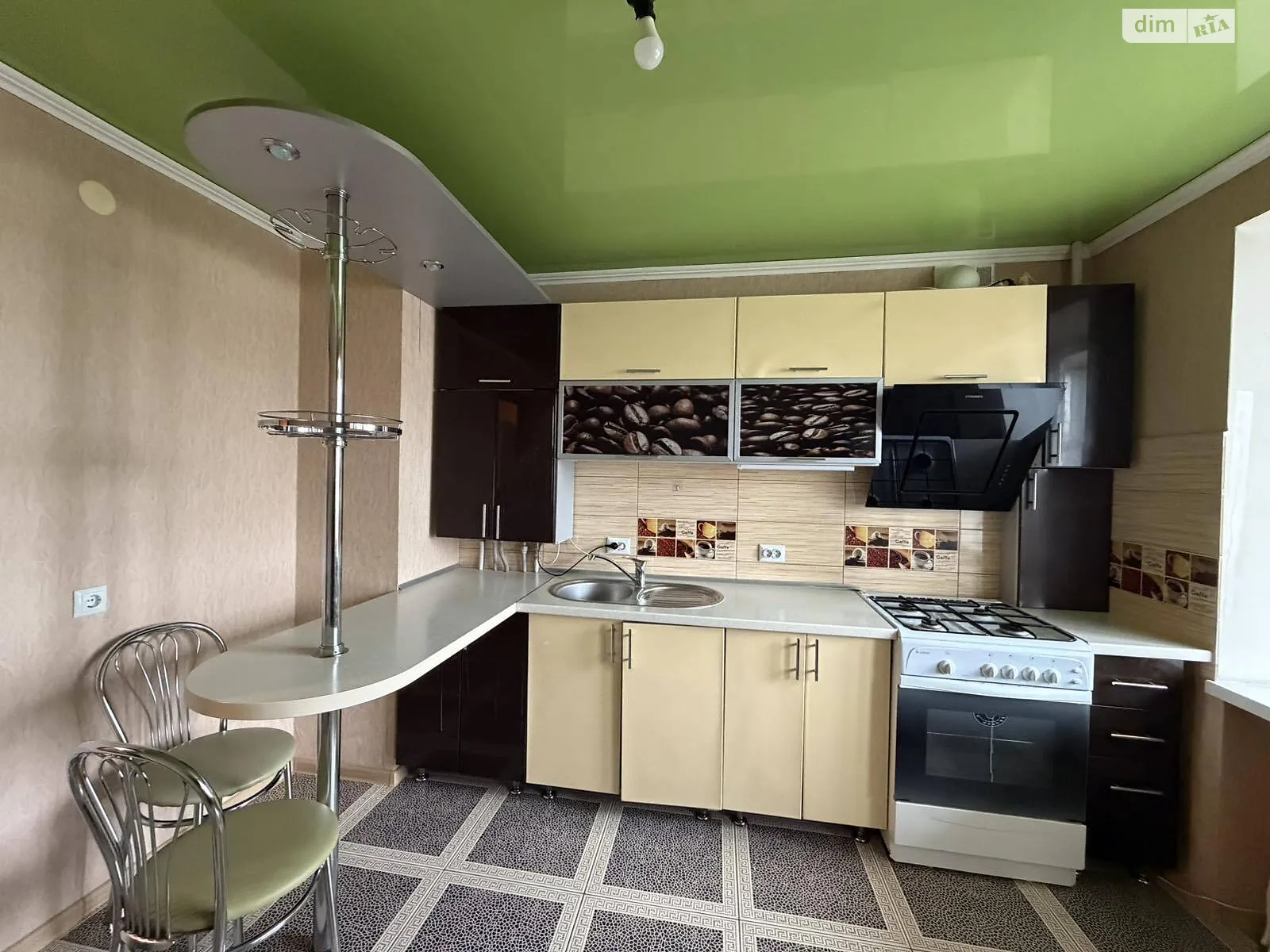 Сдается в аренду 1-комнатная квартира 44 кв. м в Хмельницком, ул. Зализняка Максима - фото 1