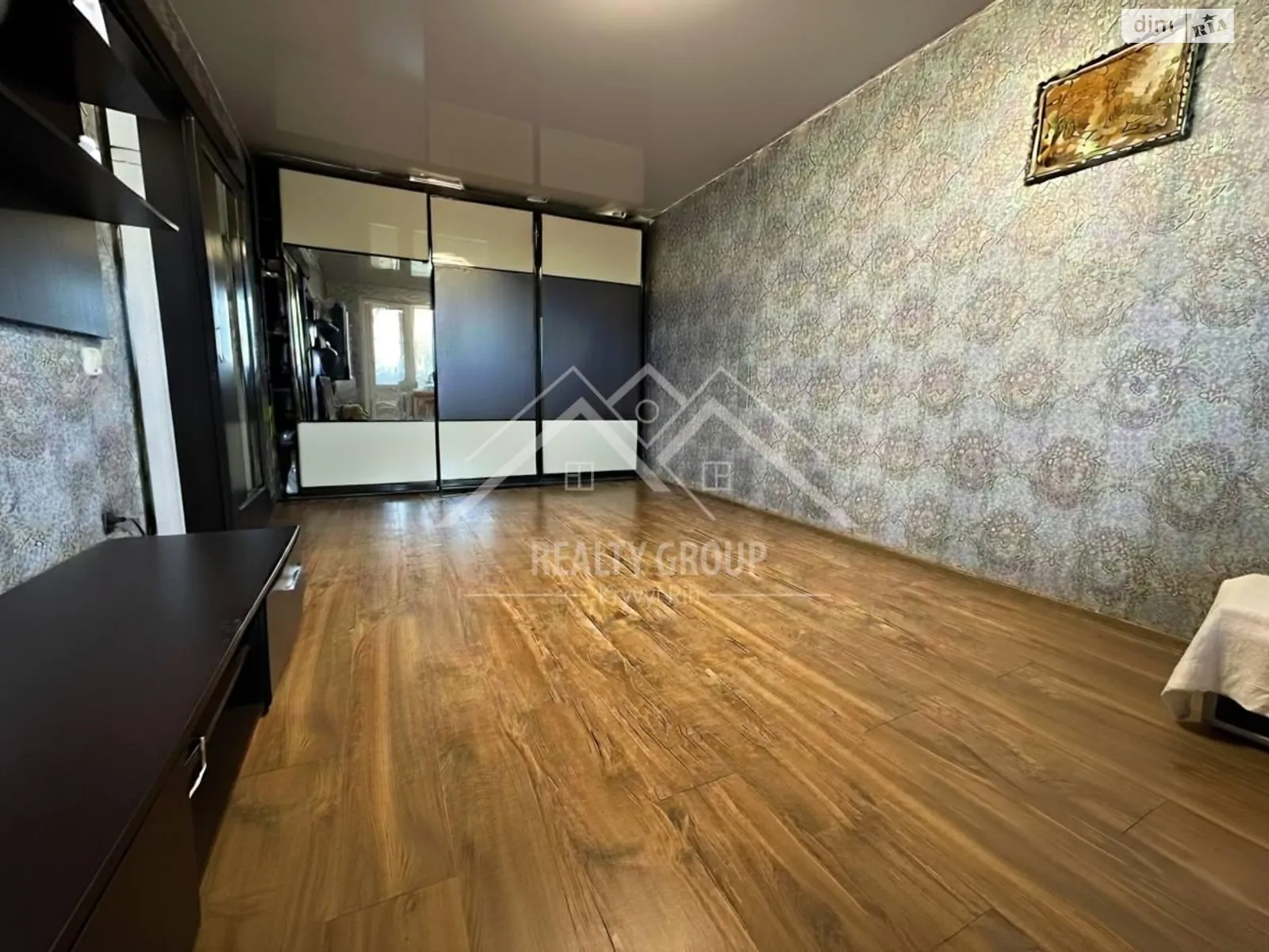 Продается 2-комнатная квартира 45 кв. м в Кривом Роге, цена: 16200 $ - фото 1