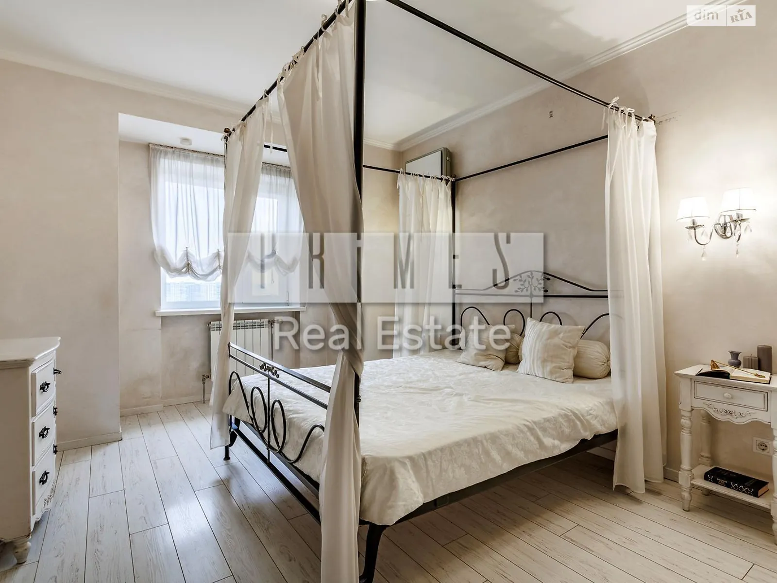 Продается 2-комнатная квартира 79.4 кв. м в Киеве, бул. Верховного Совета, 14Б - фото 1