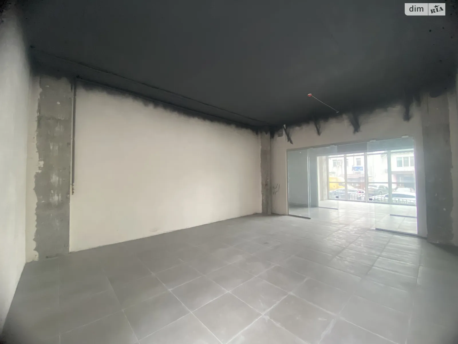 Сдается в аренду помещения свободного назначения 45.2 кв. м в 4-этажном здании, цена: 22600 грн - фото 1