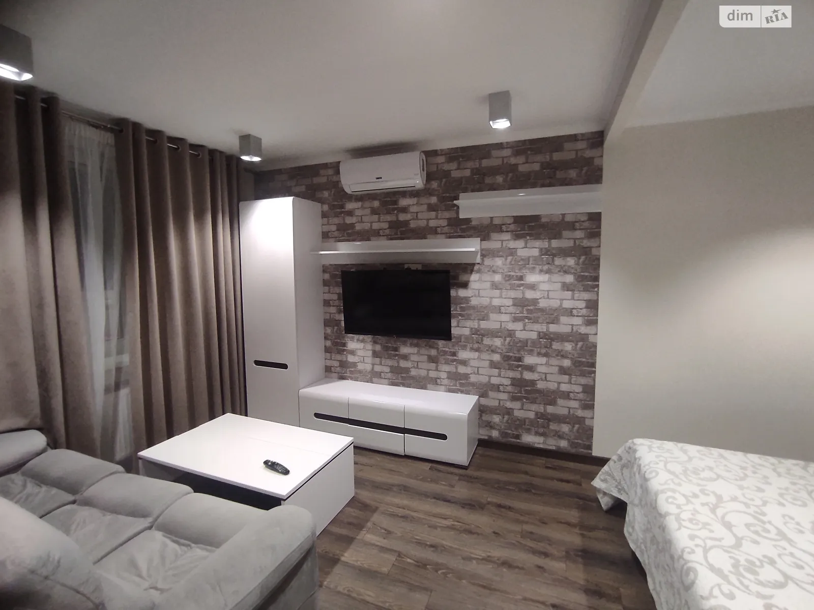 Сдается в аренду 1-комнатная квартира 45 кв. м в Киеве, ул. Михаила Донца, 2А - фото 1