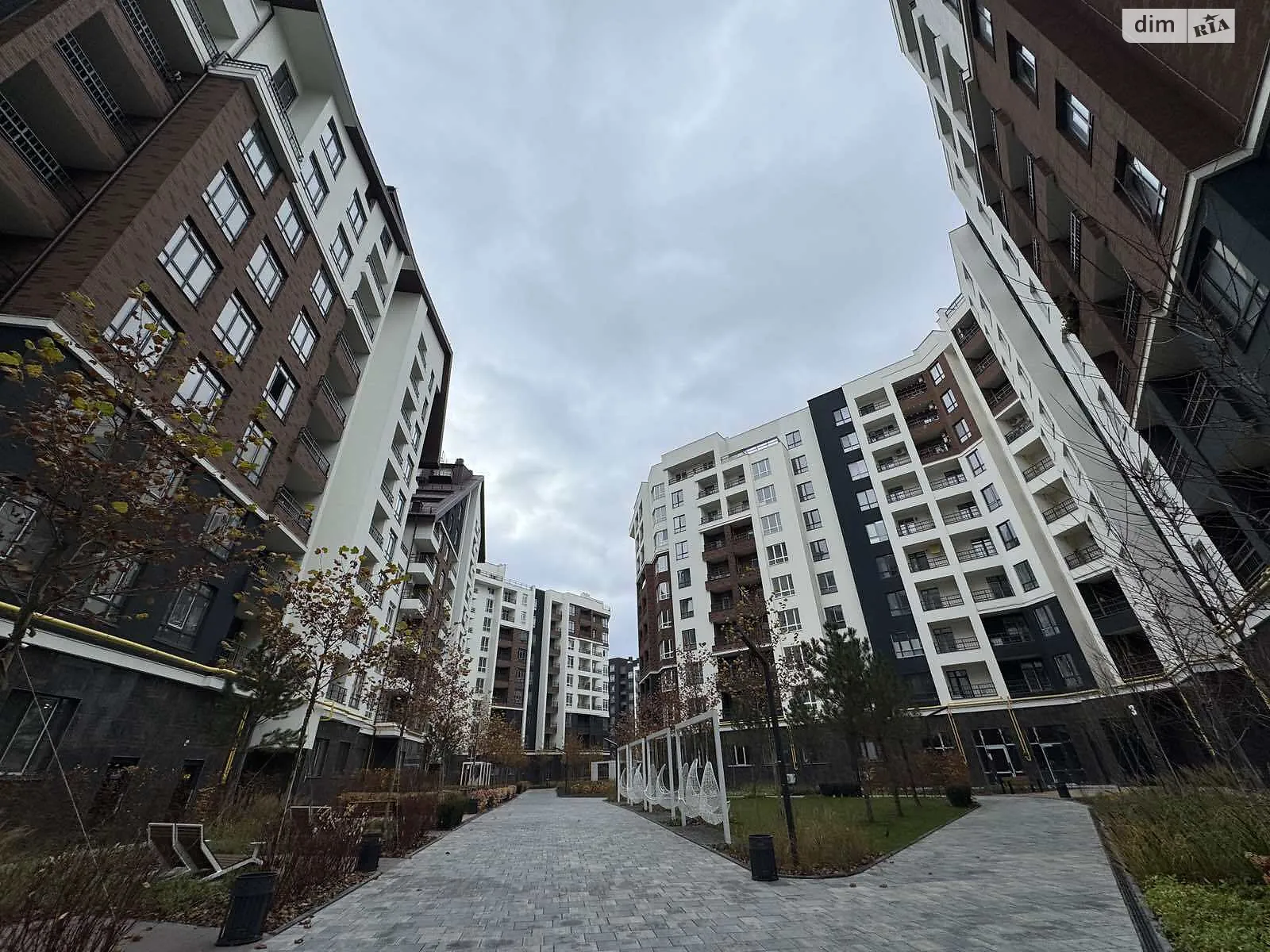 Продается 1-комнатная квартира 37 кв. м в Ирпене, ул. Ольги Кобылянской(Достоевского), 1В/37 - фото 1