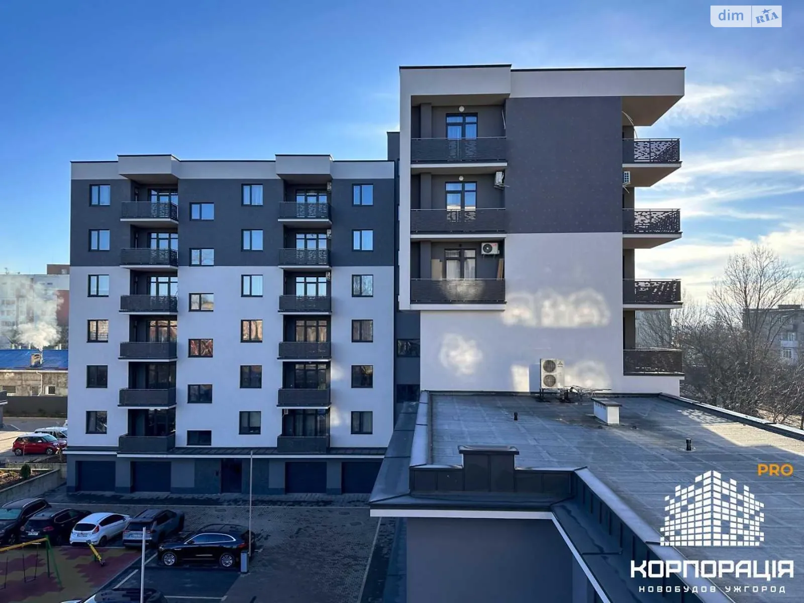 Продается 3-комнатная квартира 100 кв. м в Ужгороде, ул. Собранецкая - фото 1