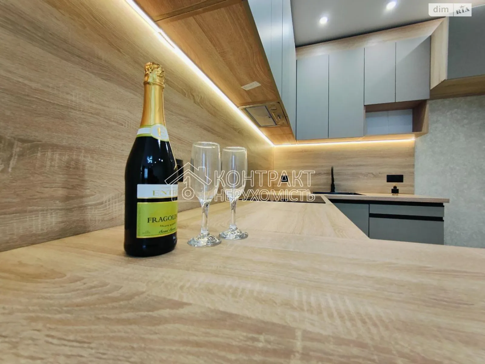 Продается 1-комнатная квартира 42 кв. м в Харькове, ул. Сергея Барсукова(Маршала Федоренко) - фото 1