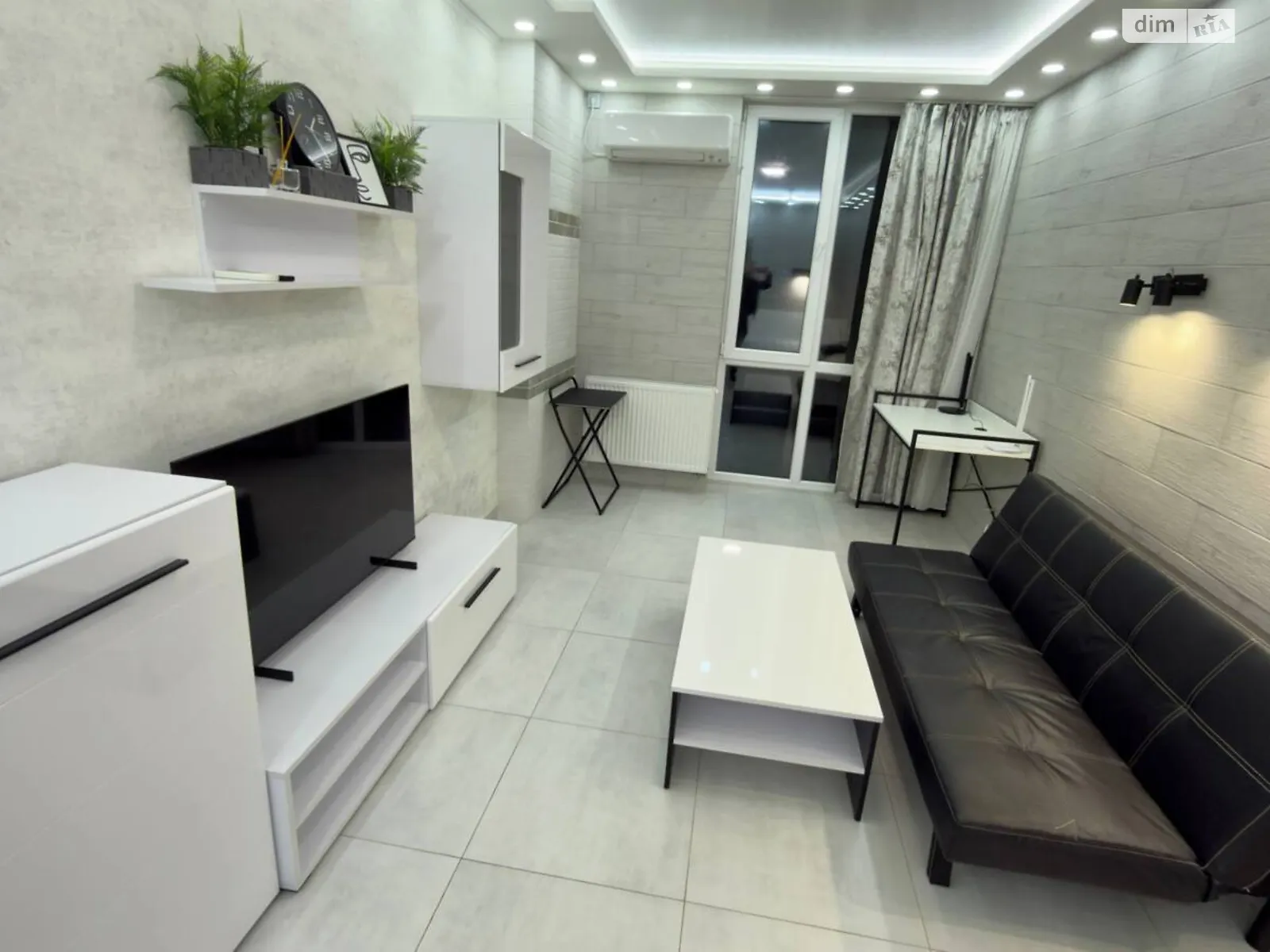 Здається в оренду 1-кімнатна квартира 45 кв. м у Вінниці, вул. 600-річчя - фото 1