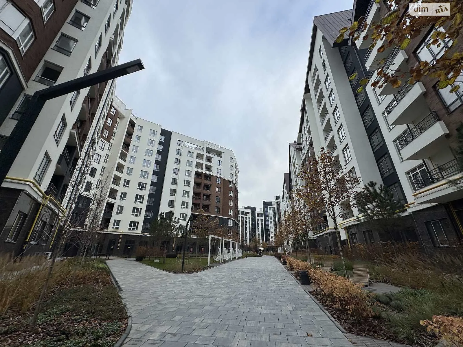 Продается 1-комнатная квартира 40 кв. м в Ирпене, ул. Ольги Кобылянской(Достоевского), 1В/37 - фото 1