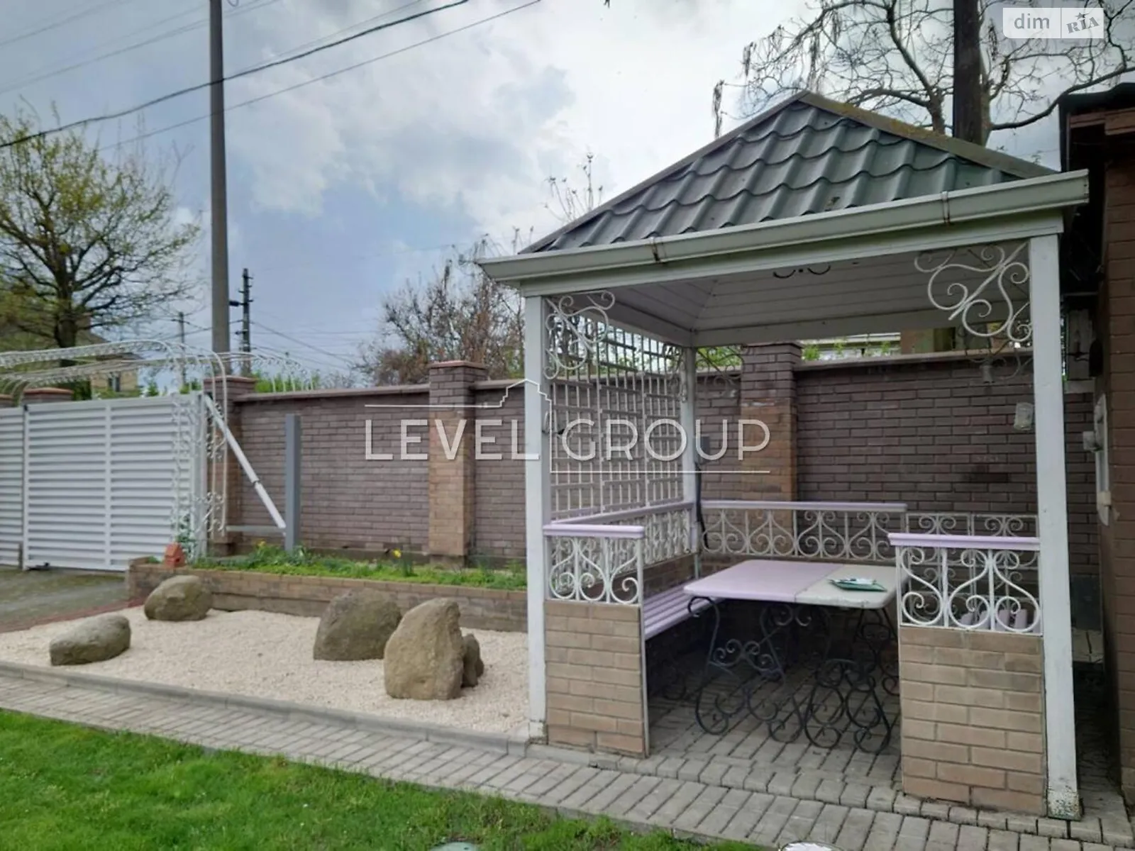 Продается дом на 3 этажа 387.5 кв. м с верандой, цена: 405000 $ - фото 1