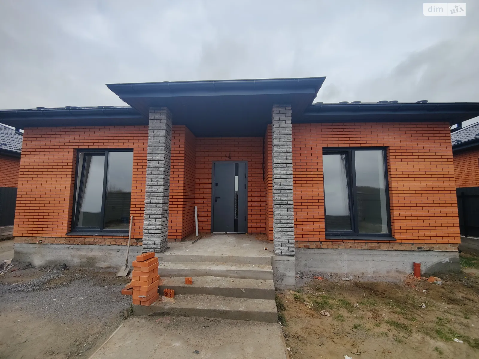 Продается одноэтажный дом 95 кв. м с балконом, цена: 85000 $ - фото 1