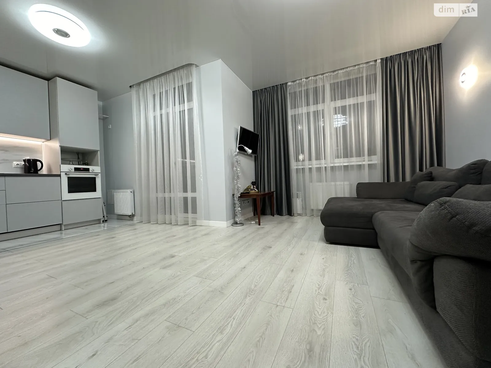 Продается 3-комнатная квартира 85.9 кв. м в Киеве, бул. Вацлава Гавела, 28 - фото 1