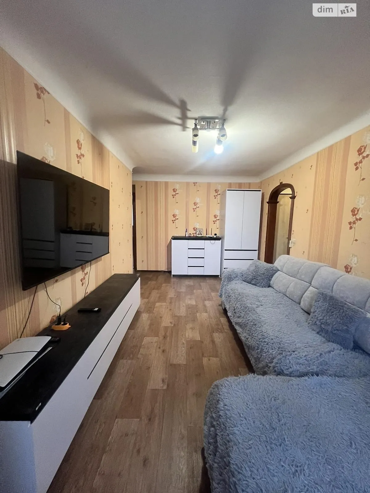 Продается 3-комнатная квартира 56 кв. м в Кременчуге, ул. Старшего Лейтенанта Кагала(Первомайская) - фото 1