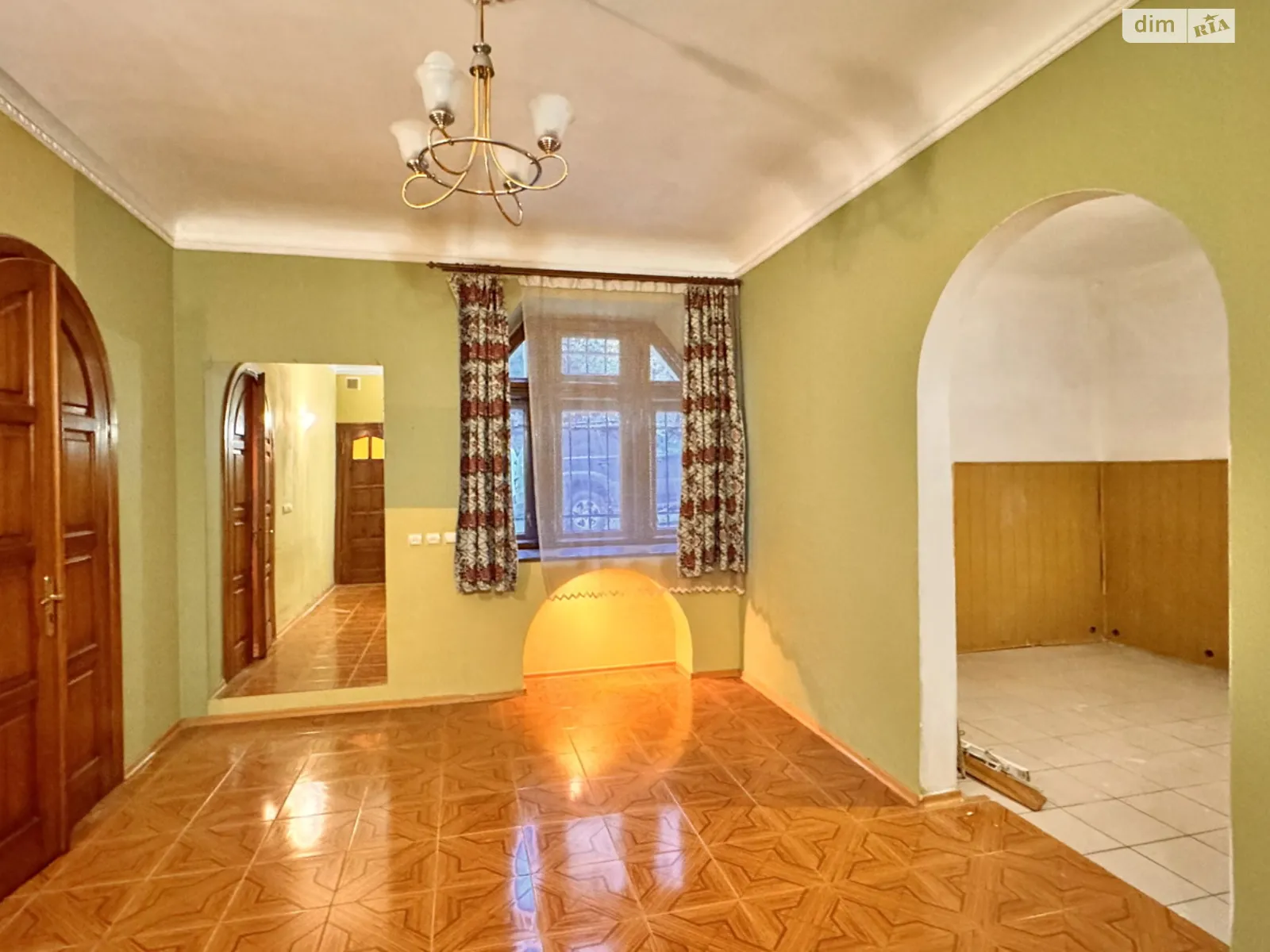 Продается 2-комнатная квартира 39.7 кв. м в Львове, ул. Героев Майдана, 8 - фото 1