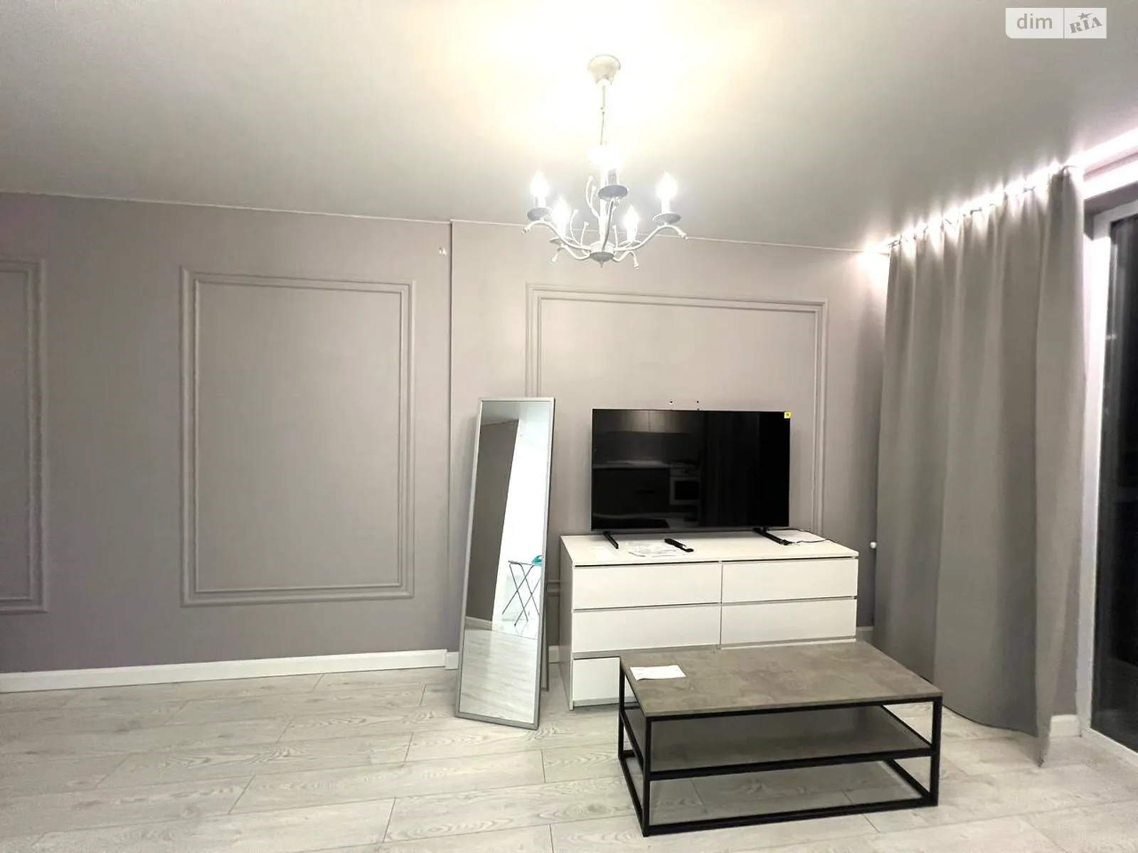 Сдается в аренду 1-комнатная квартира 40 кв. м в Львове, ул. Железнодорожная - фото 1