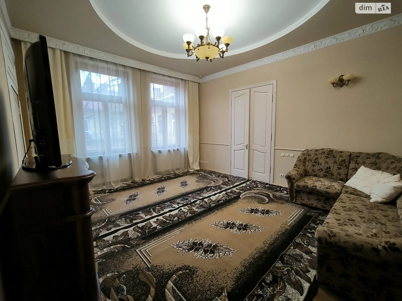 Продается 2-комнатная квартира 72.1 кв. м в Львове, ул. Леонтовича, 5 - фото 1