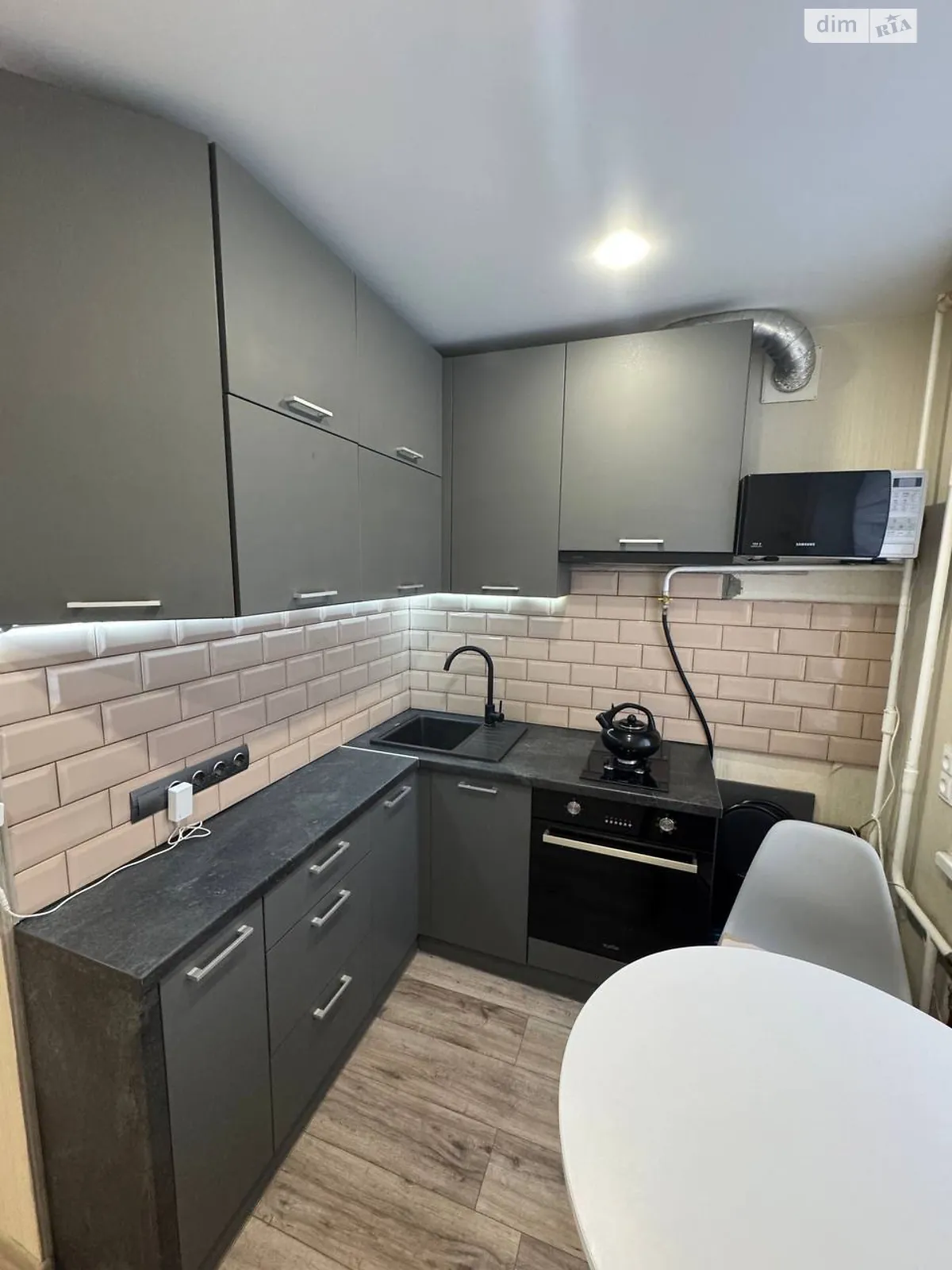 Продається 1-кімнатна квартира 29.3 кв. м у Дніпрі, просп. Слобожанський, 63 - фото 1