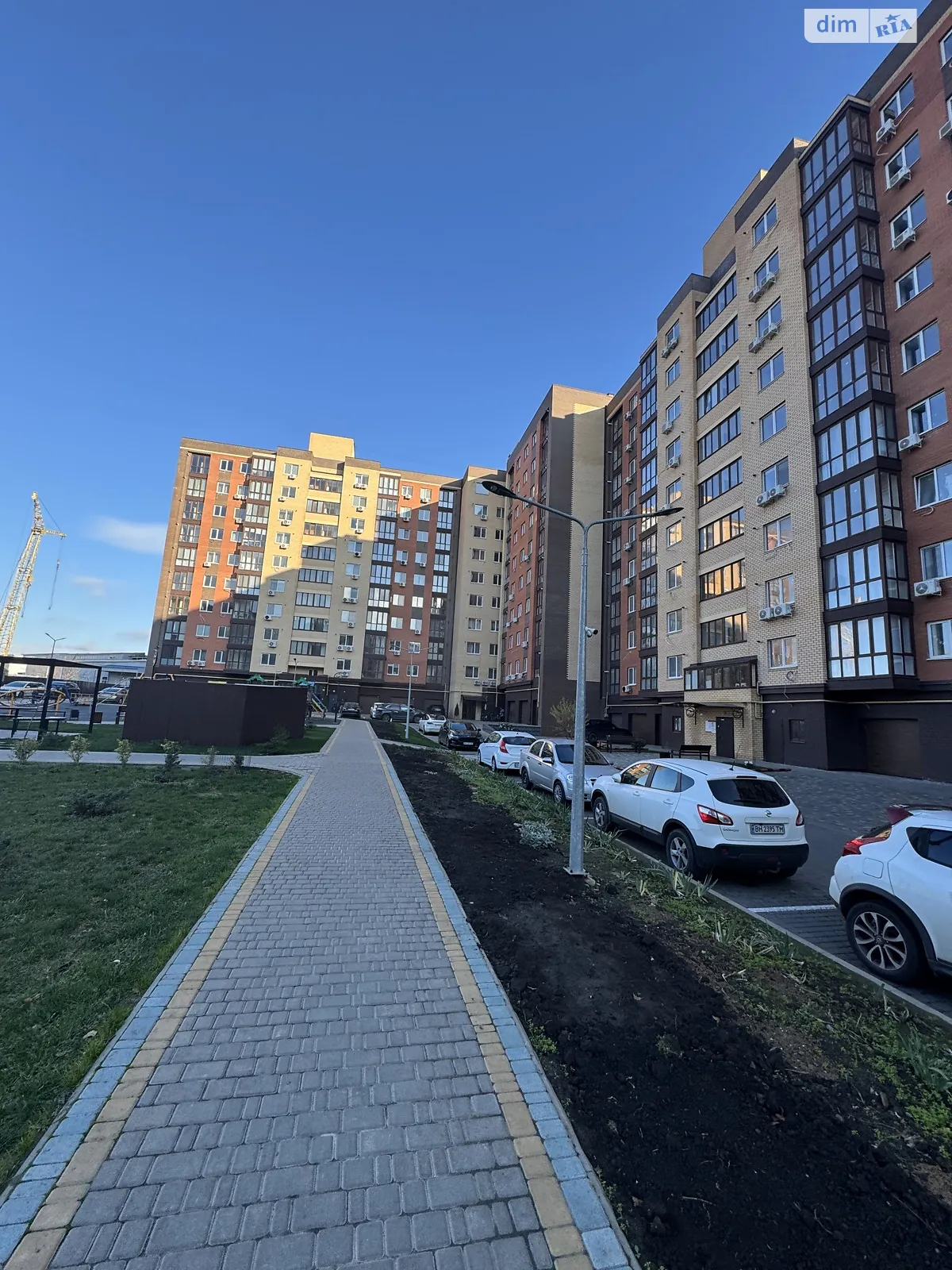 Продается 2-комнатная квартира 67 кв. м в Одессе, ул. Академика Сахарова, 5 - фото 1