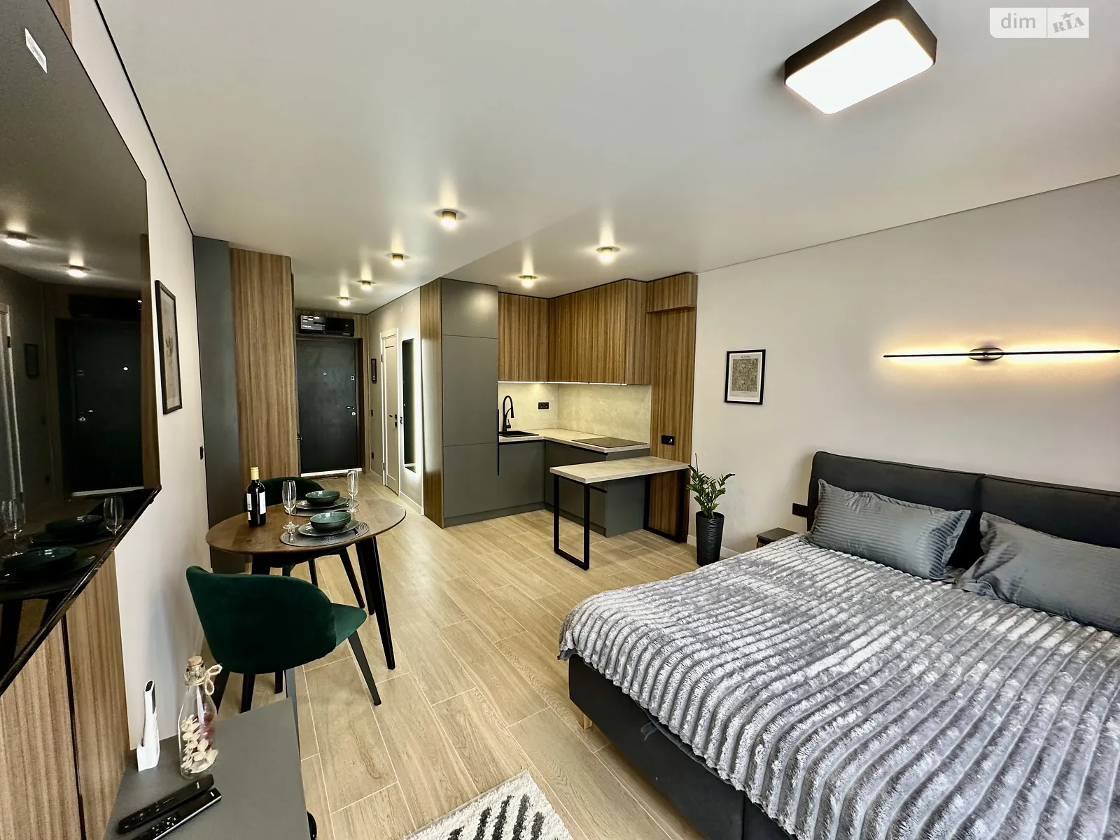 Продается 1-комнатная квартира 28 кв. м в Львове, ул. Рудненская, 8А - фото 1