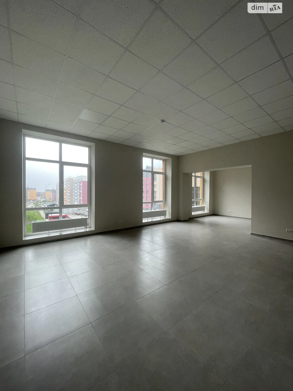 Сдается в аренду помещения свободного назначения 63.6 кв. м в 9-этажном здании, цена: 740 $ - фото 1