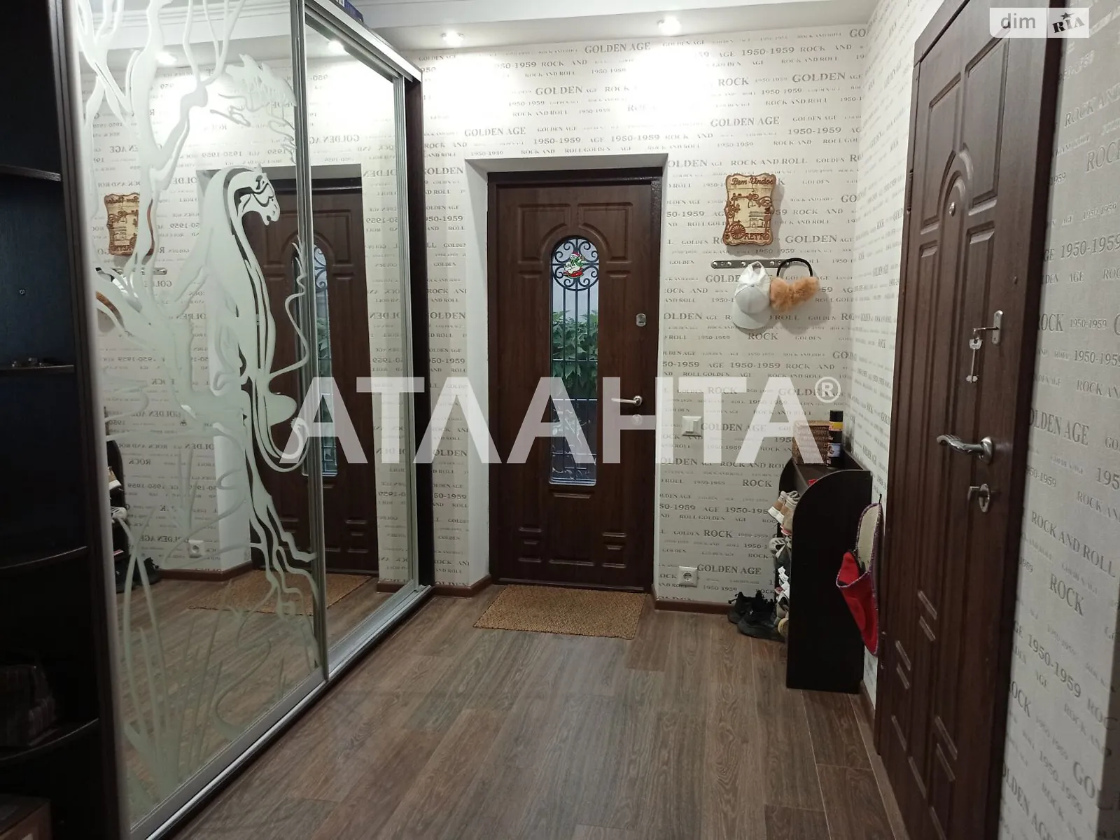 Продается дом на 2 этажа 126 кв. м с мансардой, цена: 70000 $ - фото 1