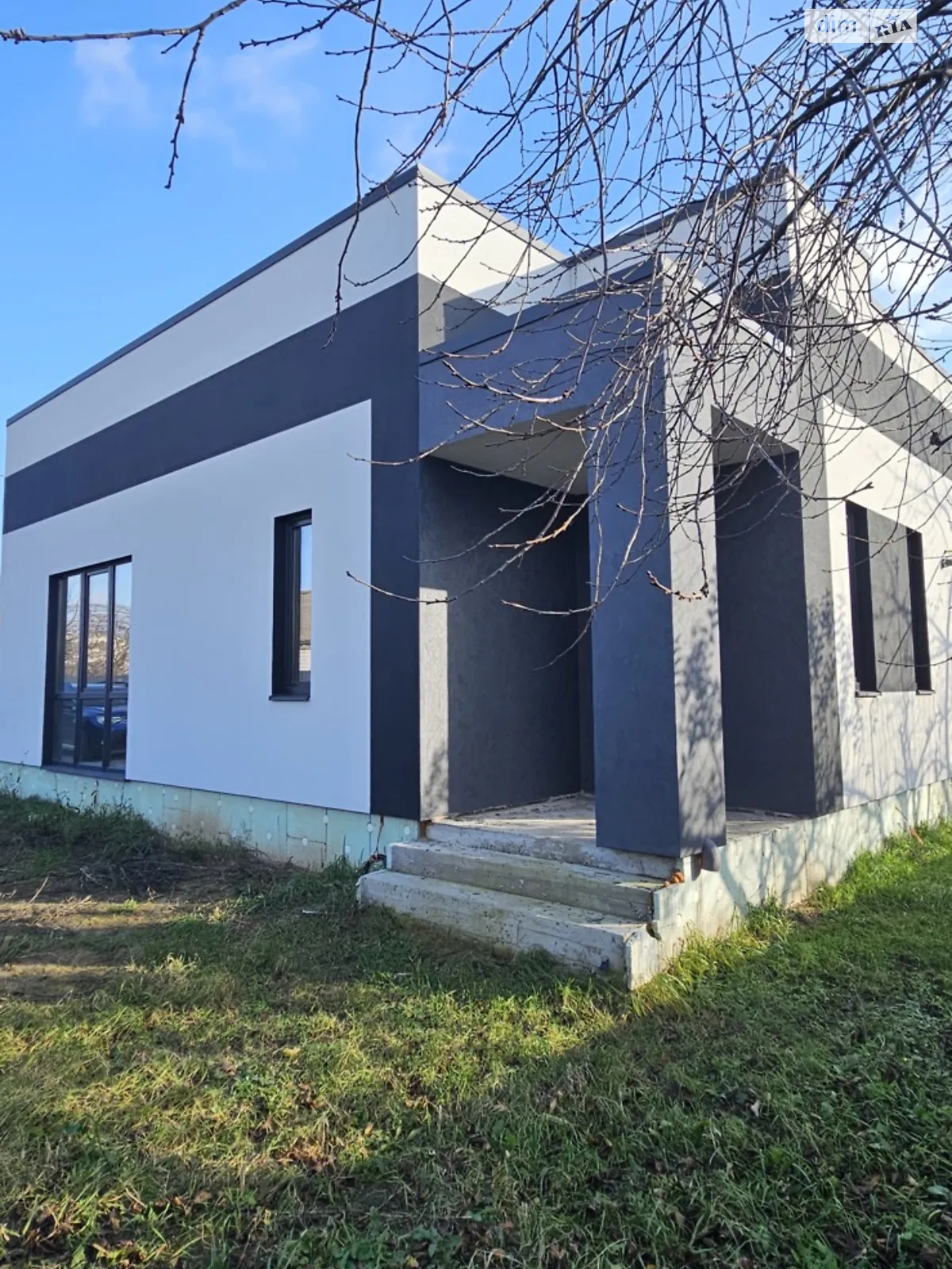 Продается одноэтажный дом 115 кв. м с мансардой, цена: 130000 $ - фото 1