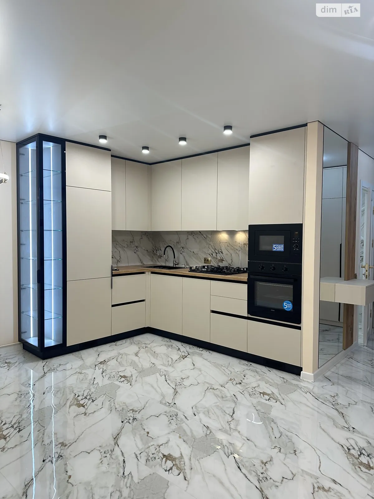 2-комнатная квартира 66 кв. м в Тернополе, цена: 81000 $ - фото 1