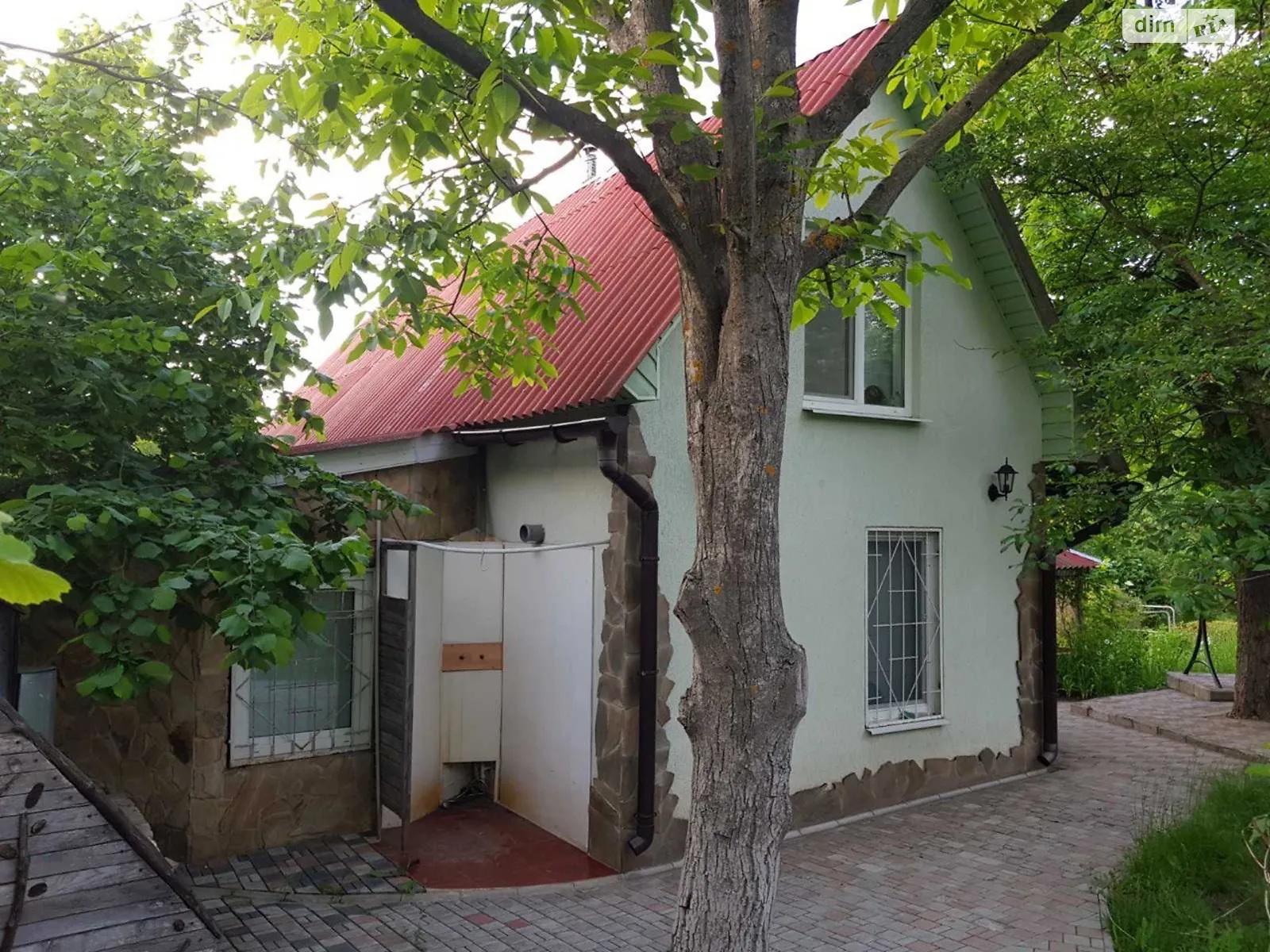 Продается дом на 2 этажа 90 кв. м с камином, цена: 55000 $ - фото 1