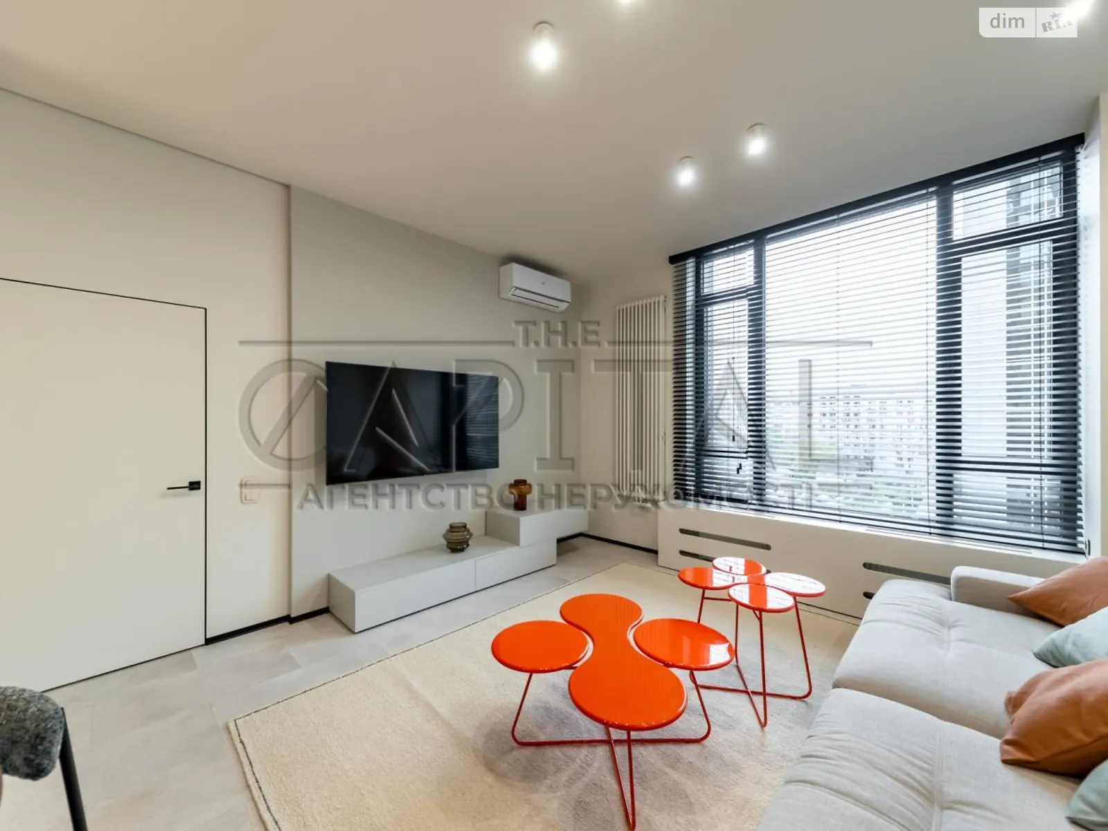 Сдается в аренду 1-комнатная квартира 61 кв. м в Киеве, ул. Василия Тютюнника, 39 - фото 1