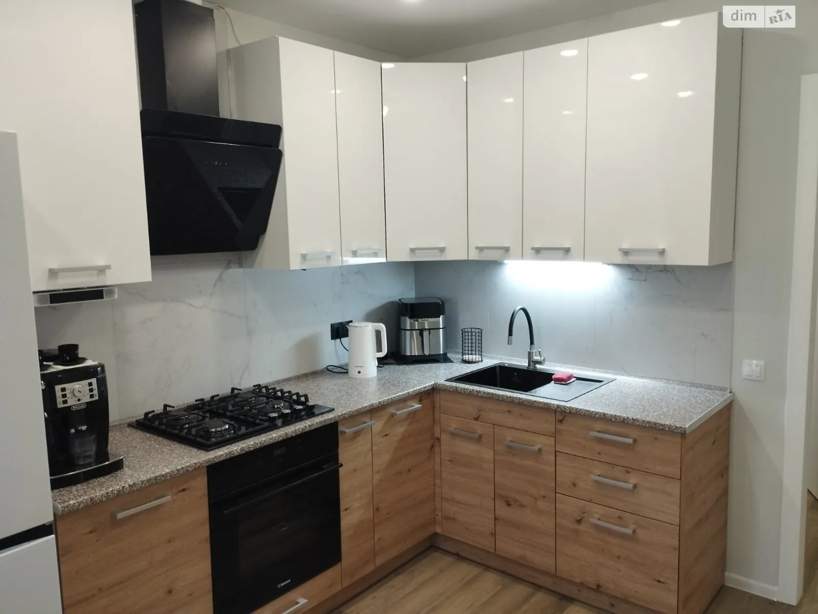 1-комнатная квартира 46 кв. м в Тернополе, ул. Довженко Александра, 32 - фото 1