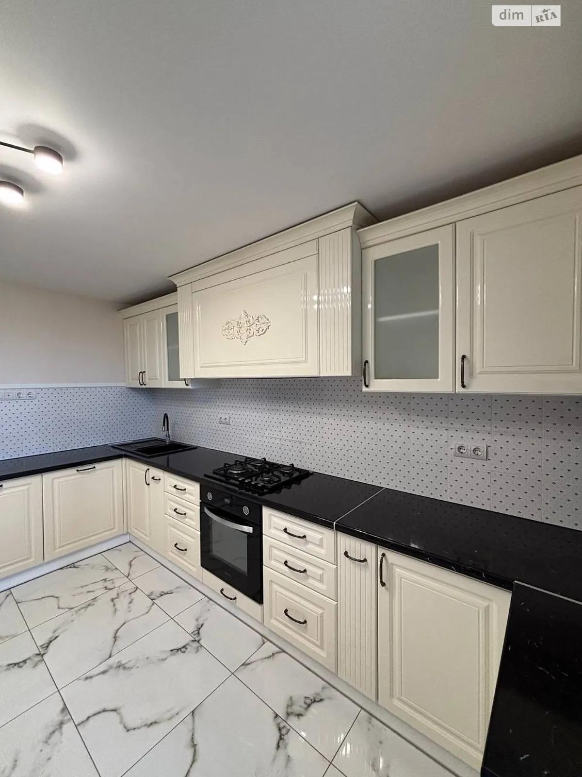 Сдается в аренду 3-комнатная квартира 83 кв. м в Никитинцах, ул. Петра Маланюка(Декабристов), 52/5 - фото 1