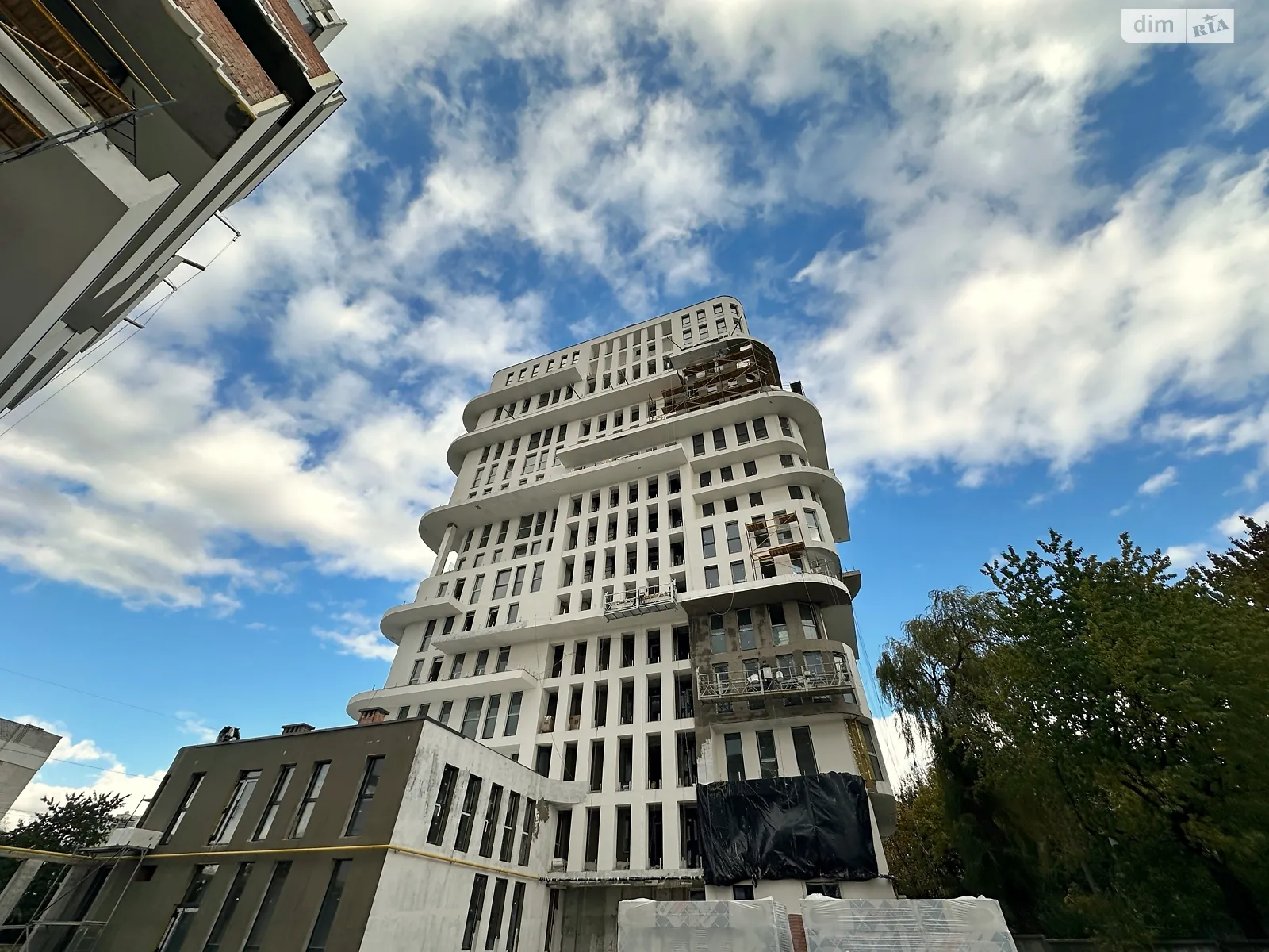 Продается 3-комнатная квартира 103 кв. м в Львове, ул. Раковского, 24А - фото 1